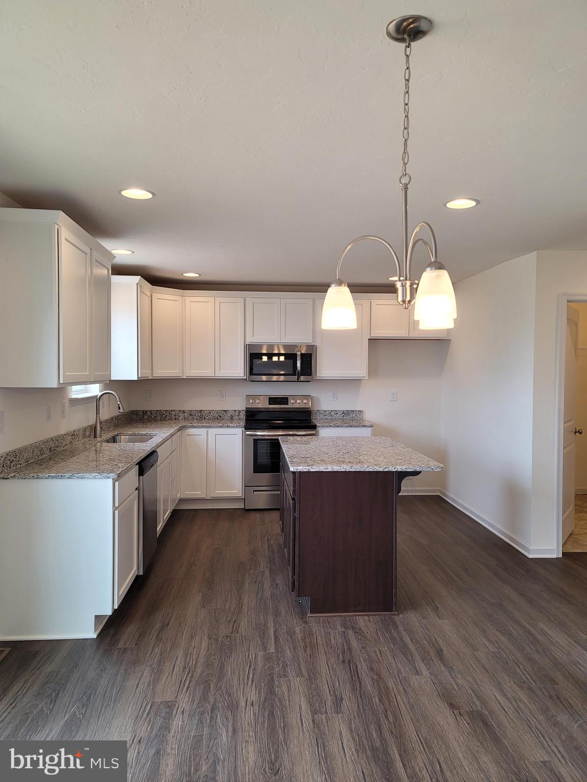 KINGS COURT AT BROWNSTONE - Residential