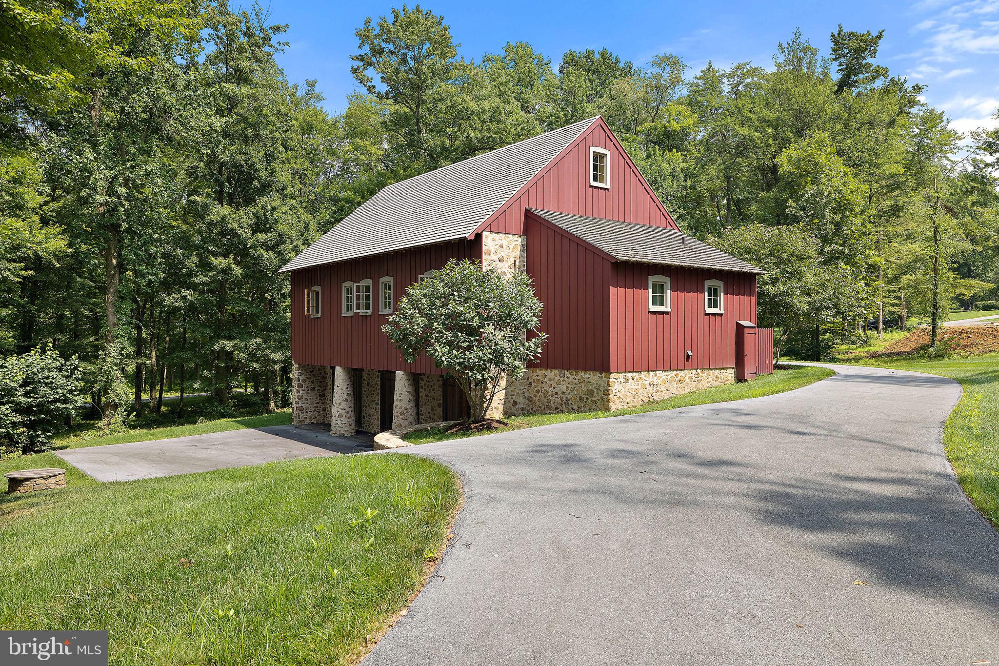 OLDEBULLTOWNVILLAGE - Land