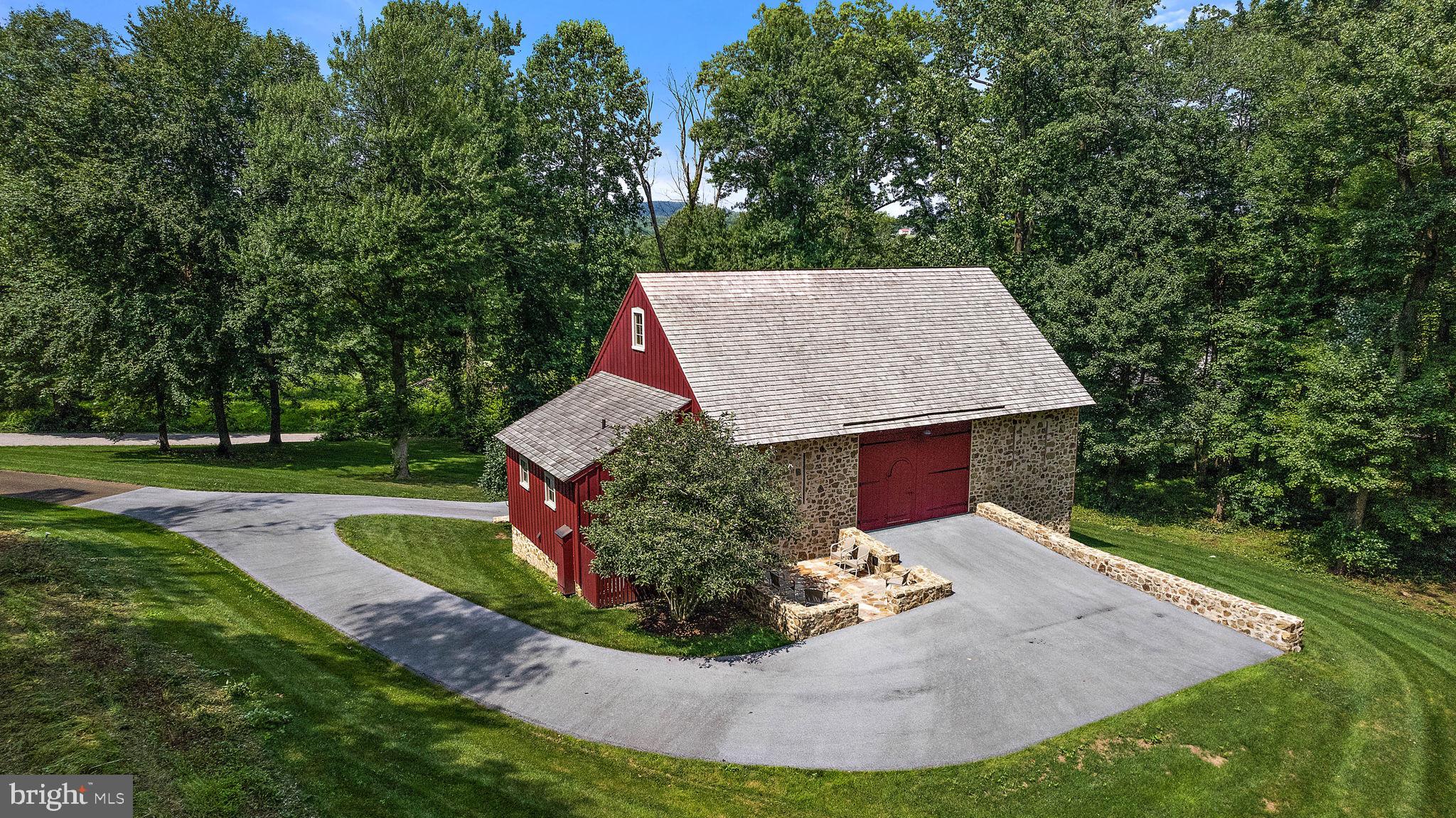 OLDEBULLTOWNVILLAGE - Land