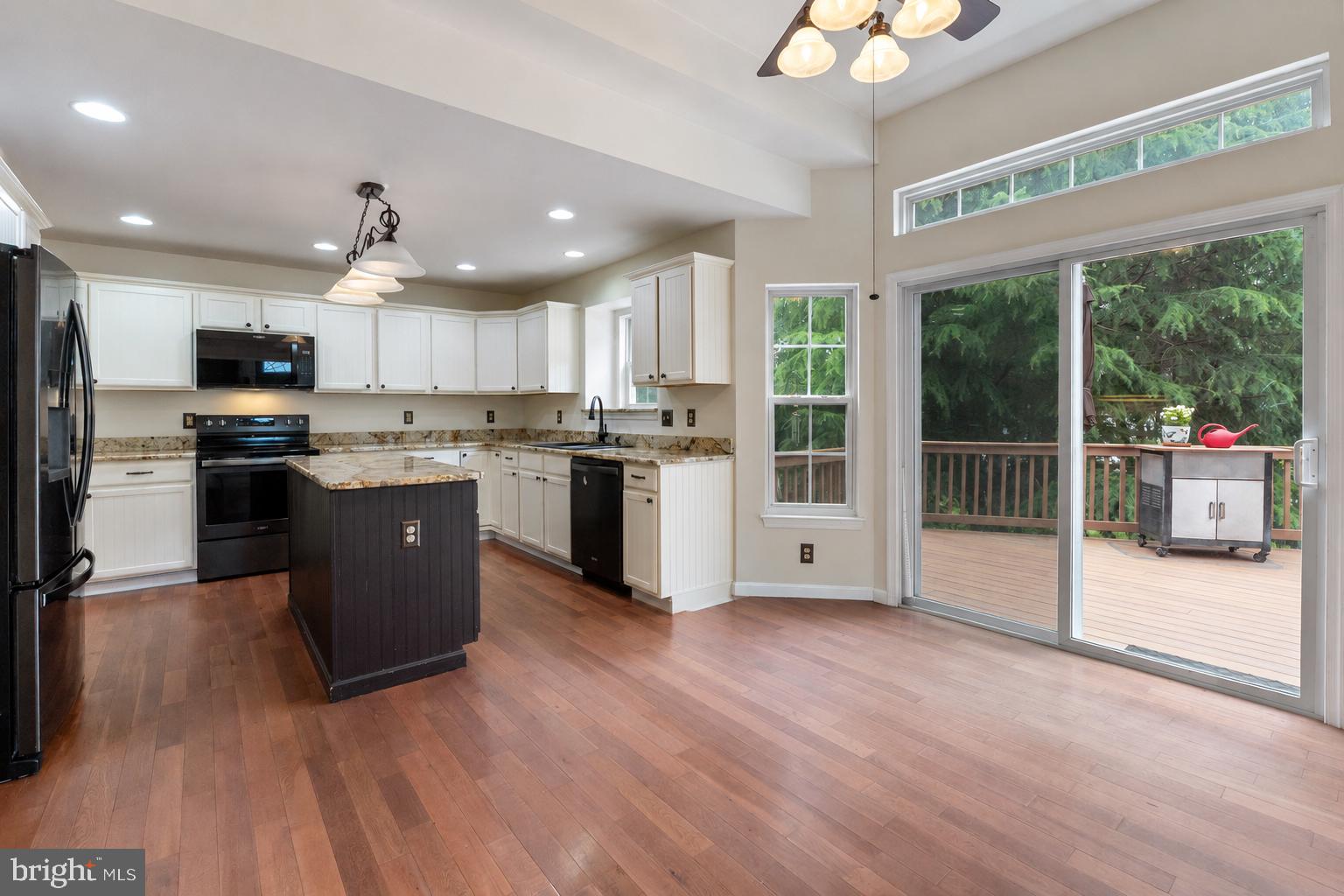 BELLA VISTA - Residential
