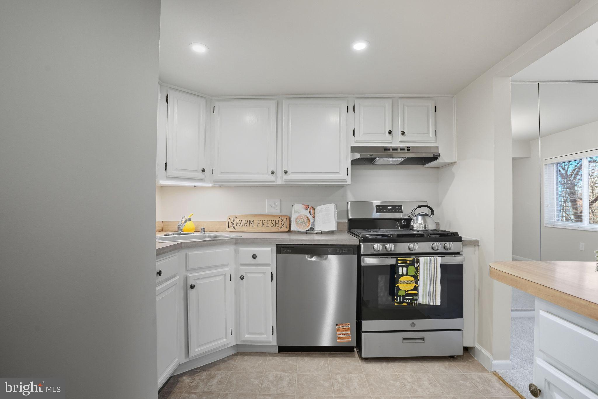NORTHGATE CONDO - Residential