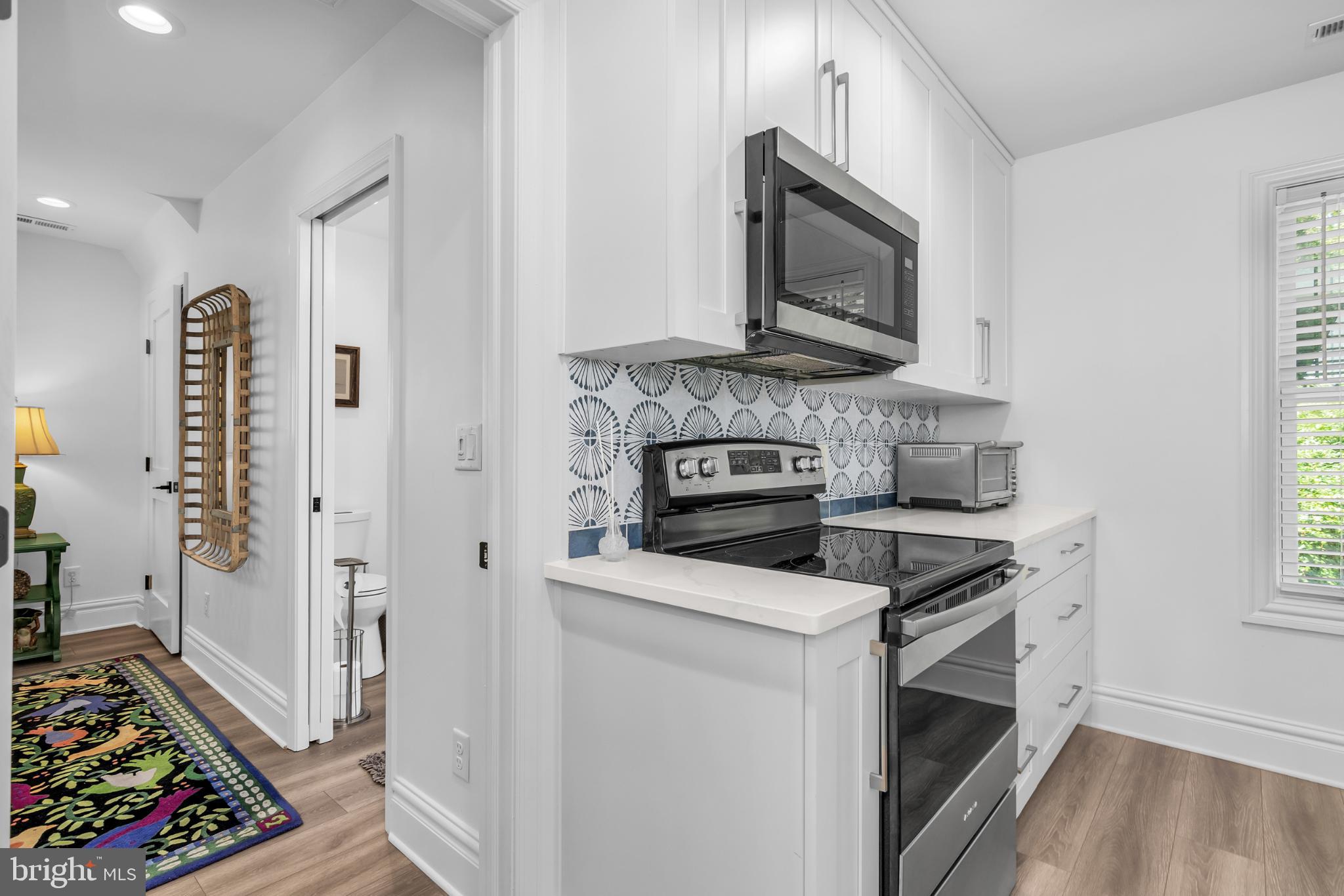 NORTHAMPTON - Residential