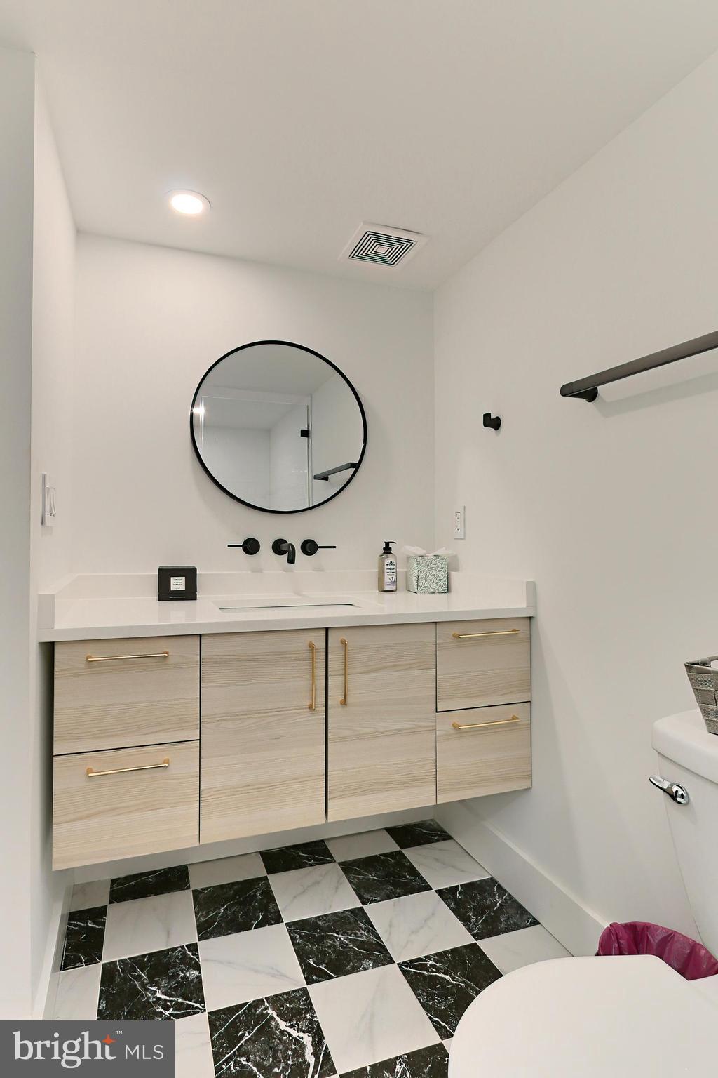 WAYCROFT - WOODLAWN - Residential