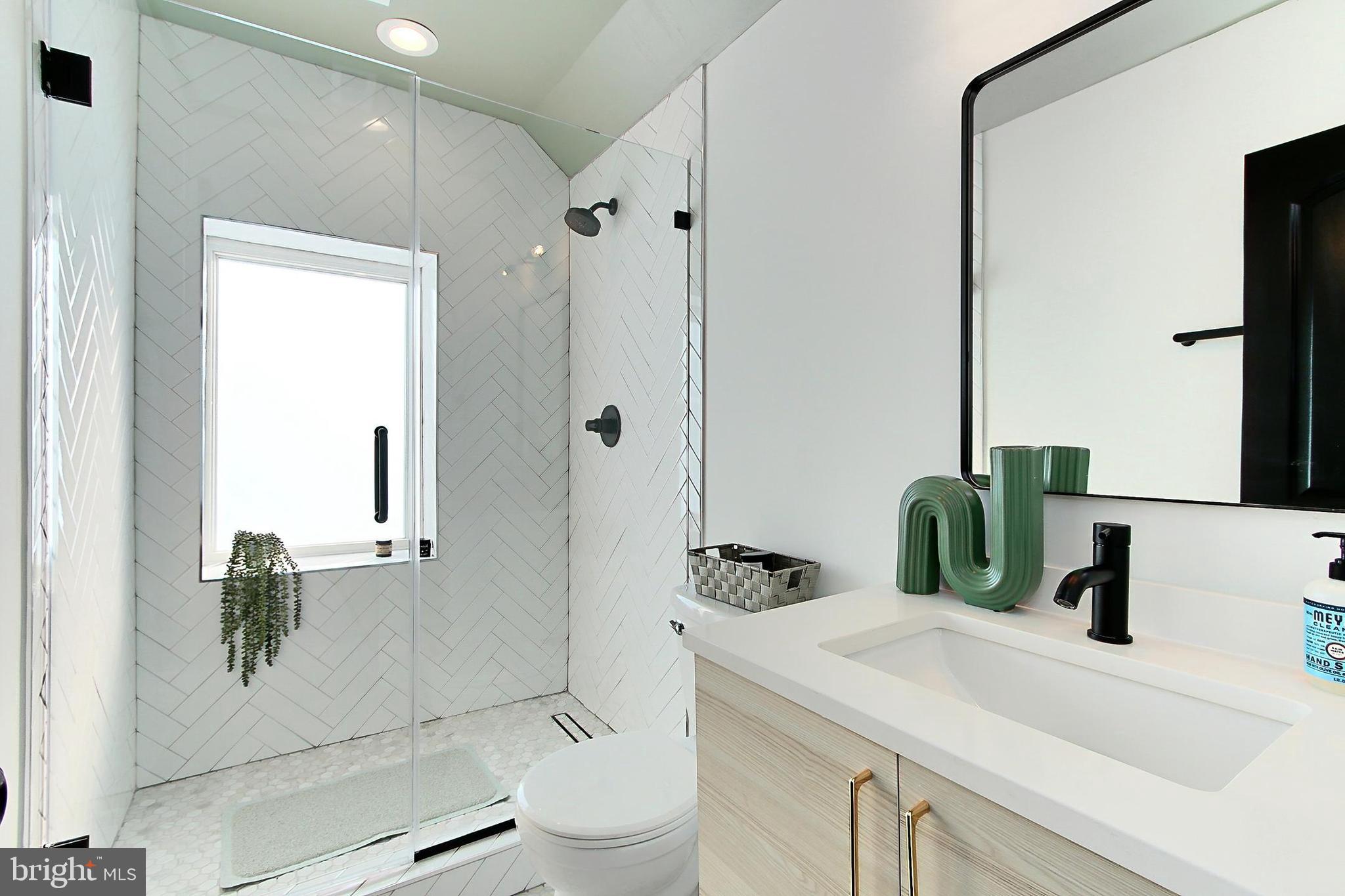 WAYCROFT - WOODLAWN - Residential