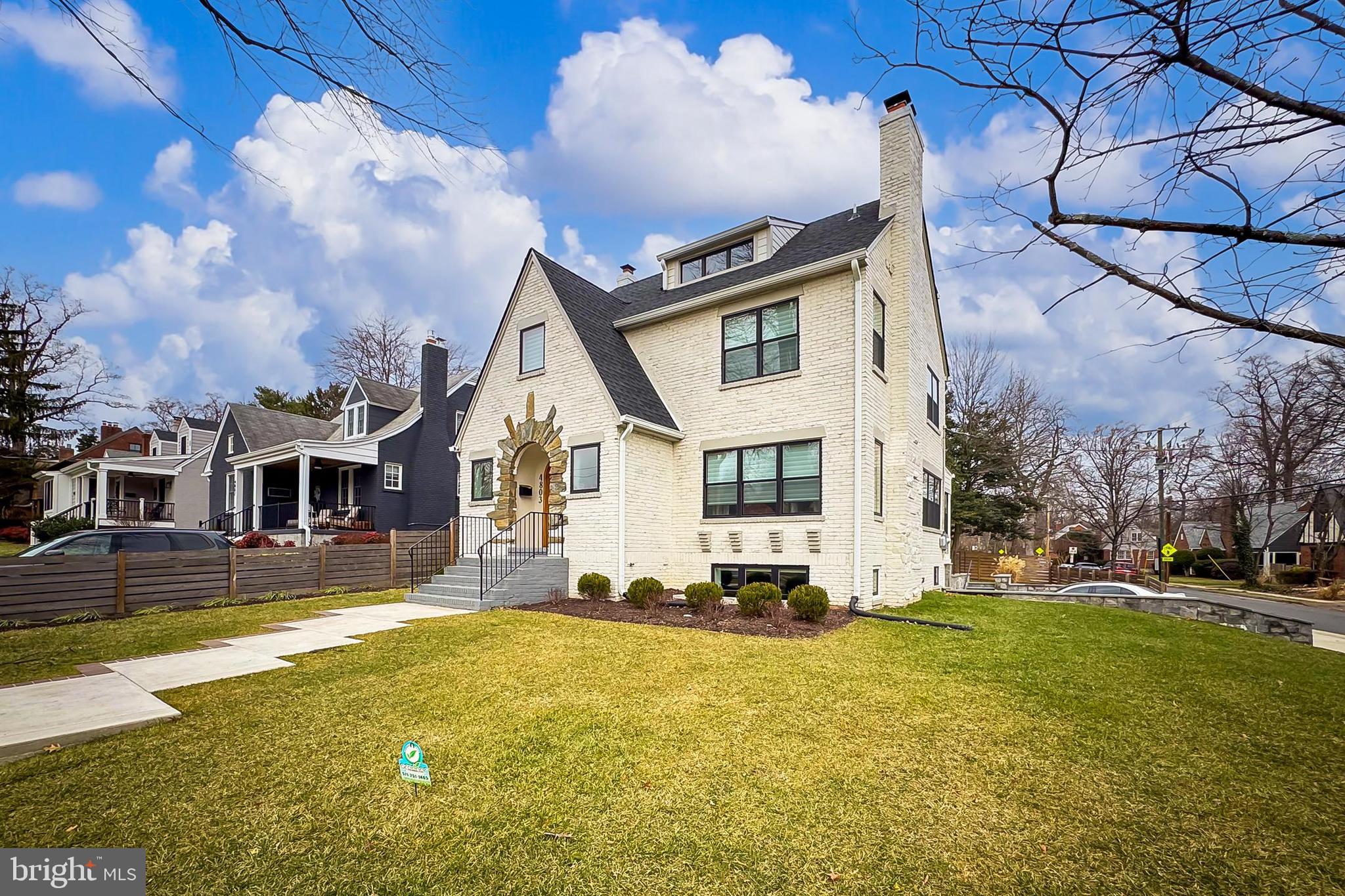 WAYCROFT - WOODLAWN - Residential