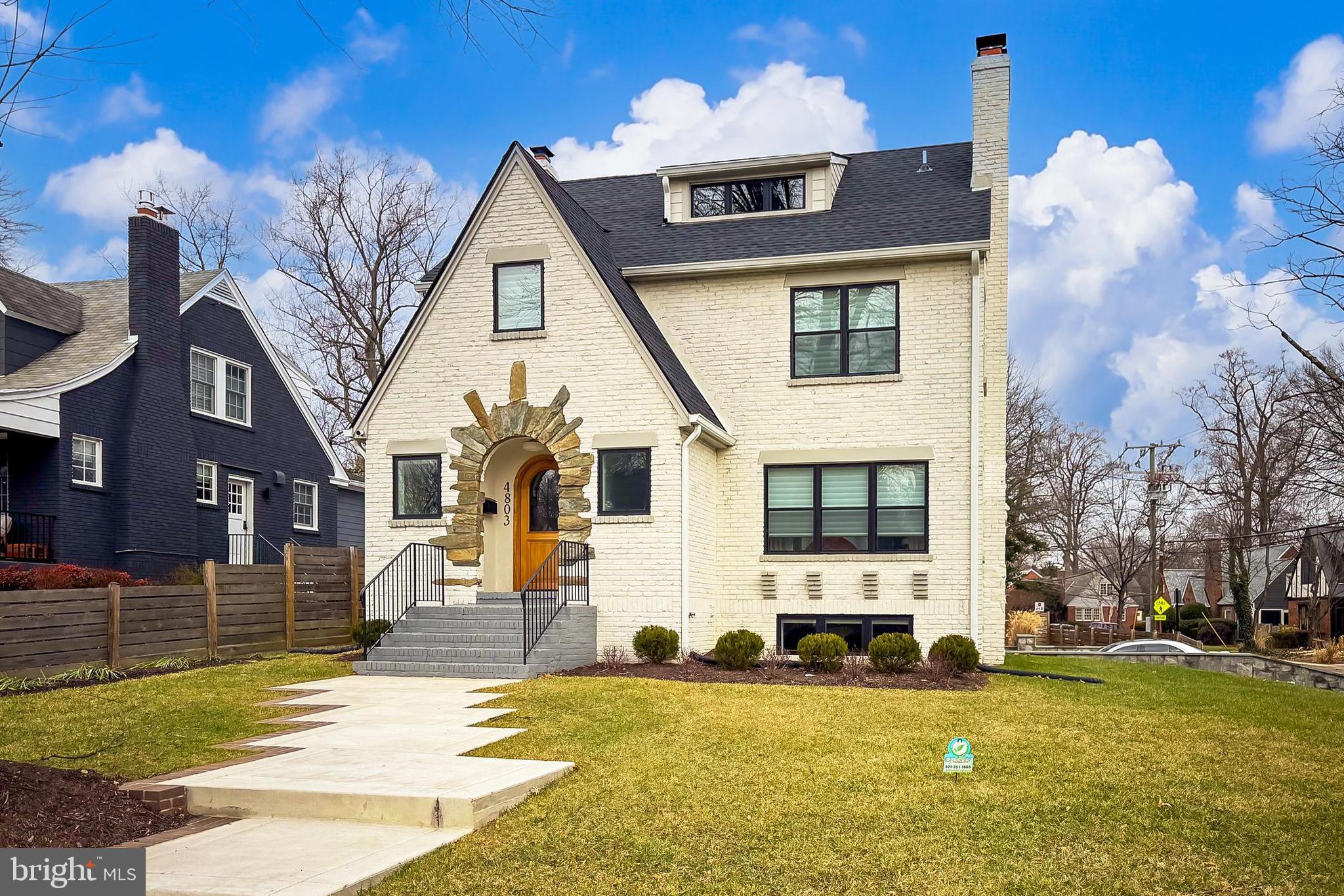 WAYCROFT - WOODLAWN - Residential