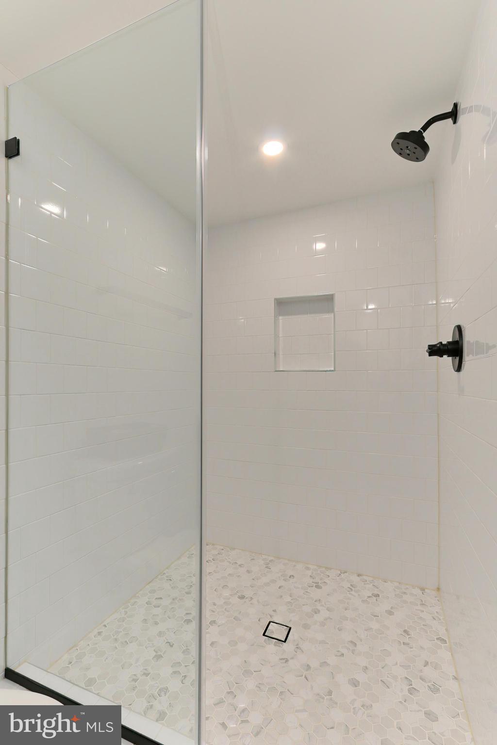 WAYCROFT - WOODLAWN - Residential