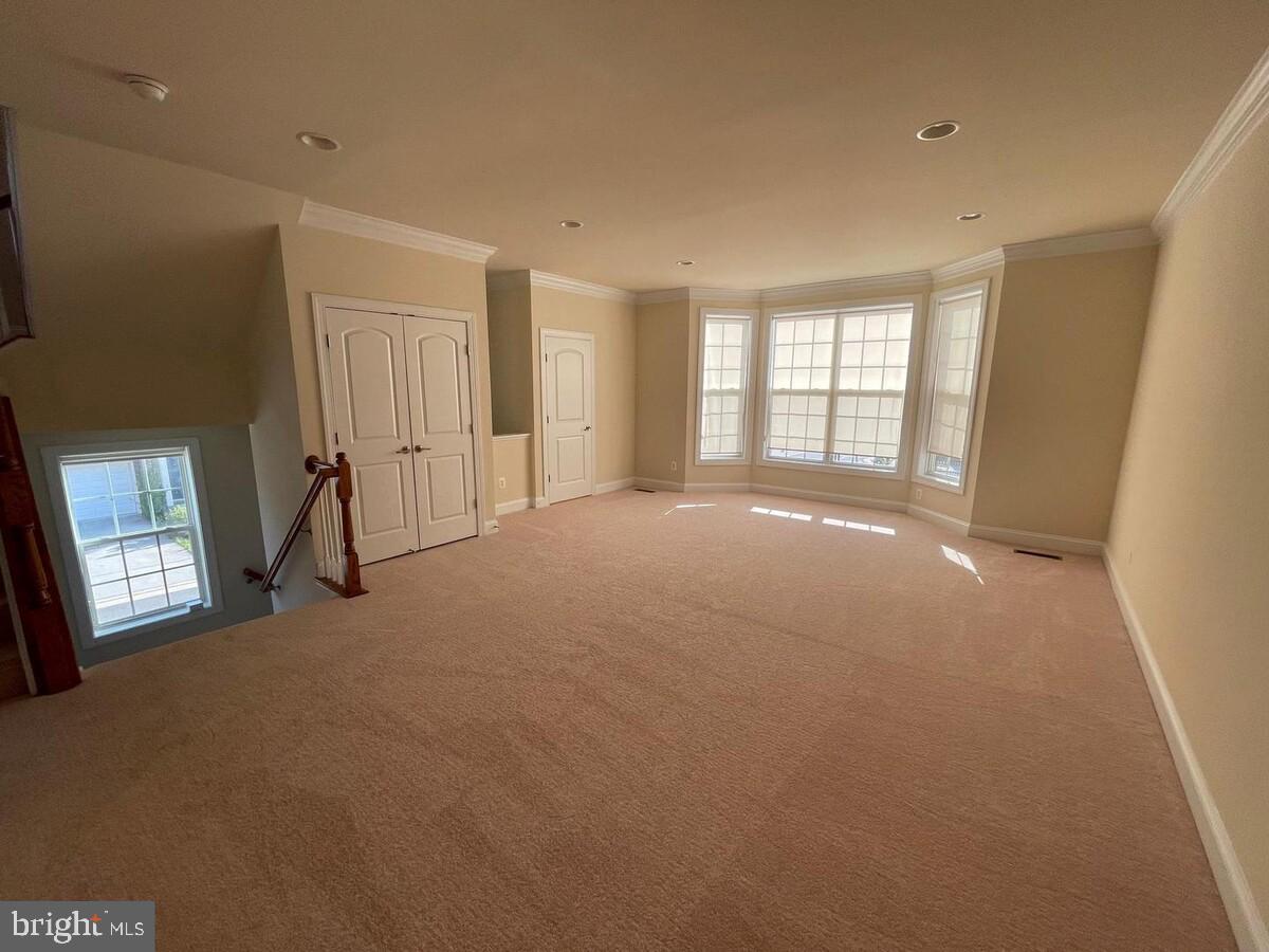 RESERVE AT WAXPOOL - Residential Lease