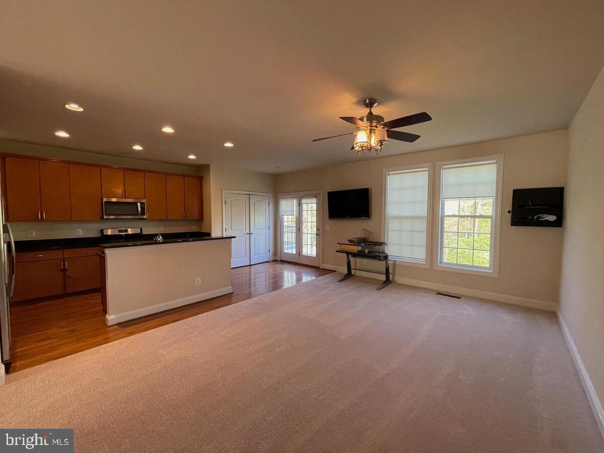 RESERVE AT WAXPOOL - Residential Lease