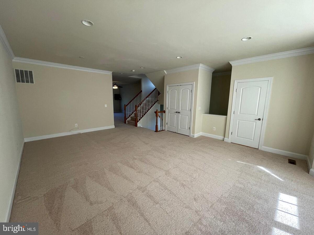RESERVE AT WAXPOOL - Residential Lease
