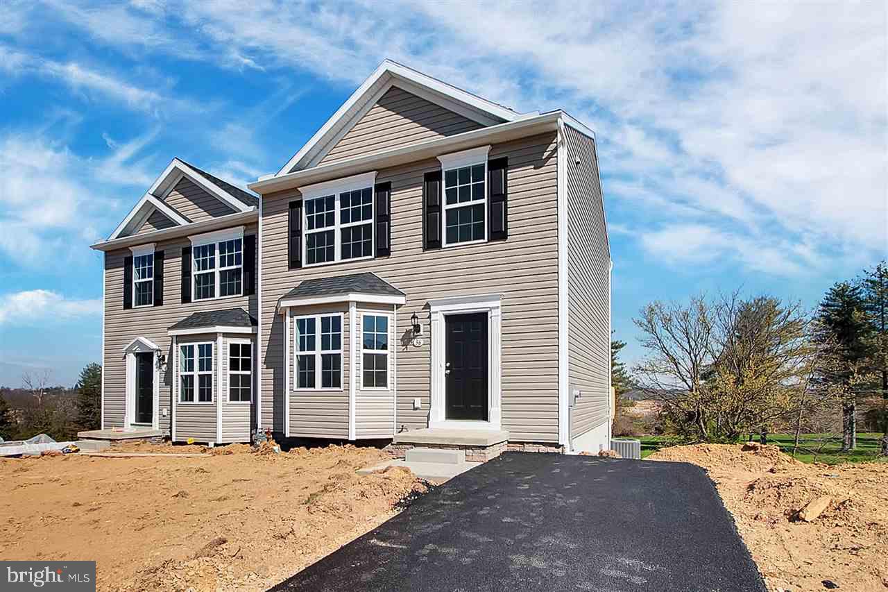 30 Days Move-In Ready -SIMILAR PHOTOS! Burkentine Offers The Charleston, A Spacious Living Room With A Beautiful Dining and Kitchen Area That Includes A Large Pantry. This Is A Perfect Starter  Home For A Family, Includes 3 Bedrooms, 1.5 Baths, Beautiful Large Bay Window, Full Unfinished Basement. Options For 2.5 Baths Also!