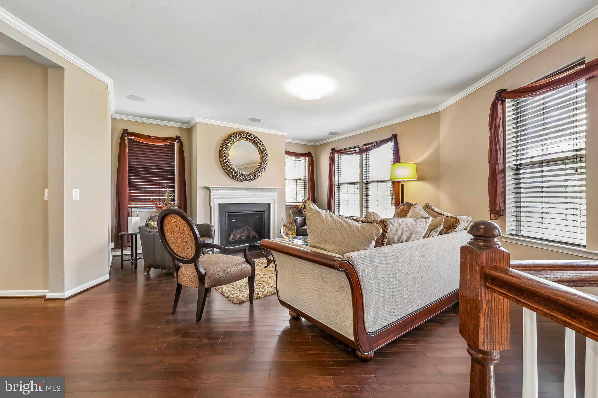 MADISON CRESCENT - Residential