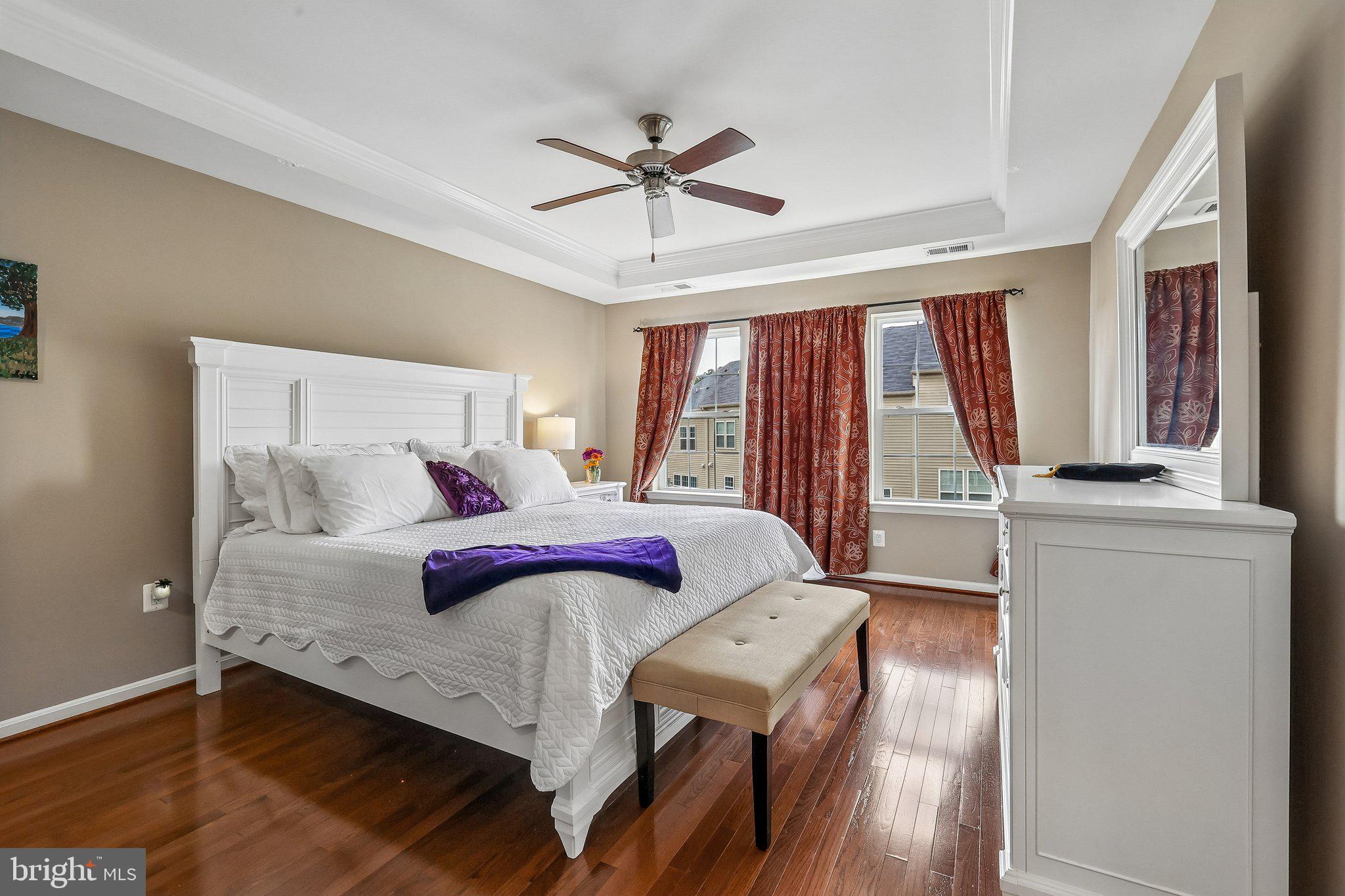 MADISON CRESCENT - Residential