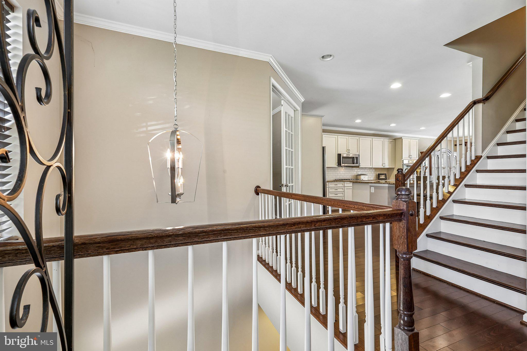 MADISON CRESCENT - Residential