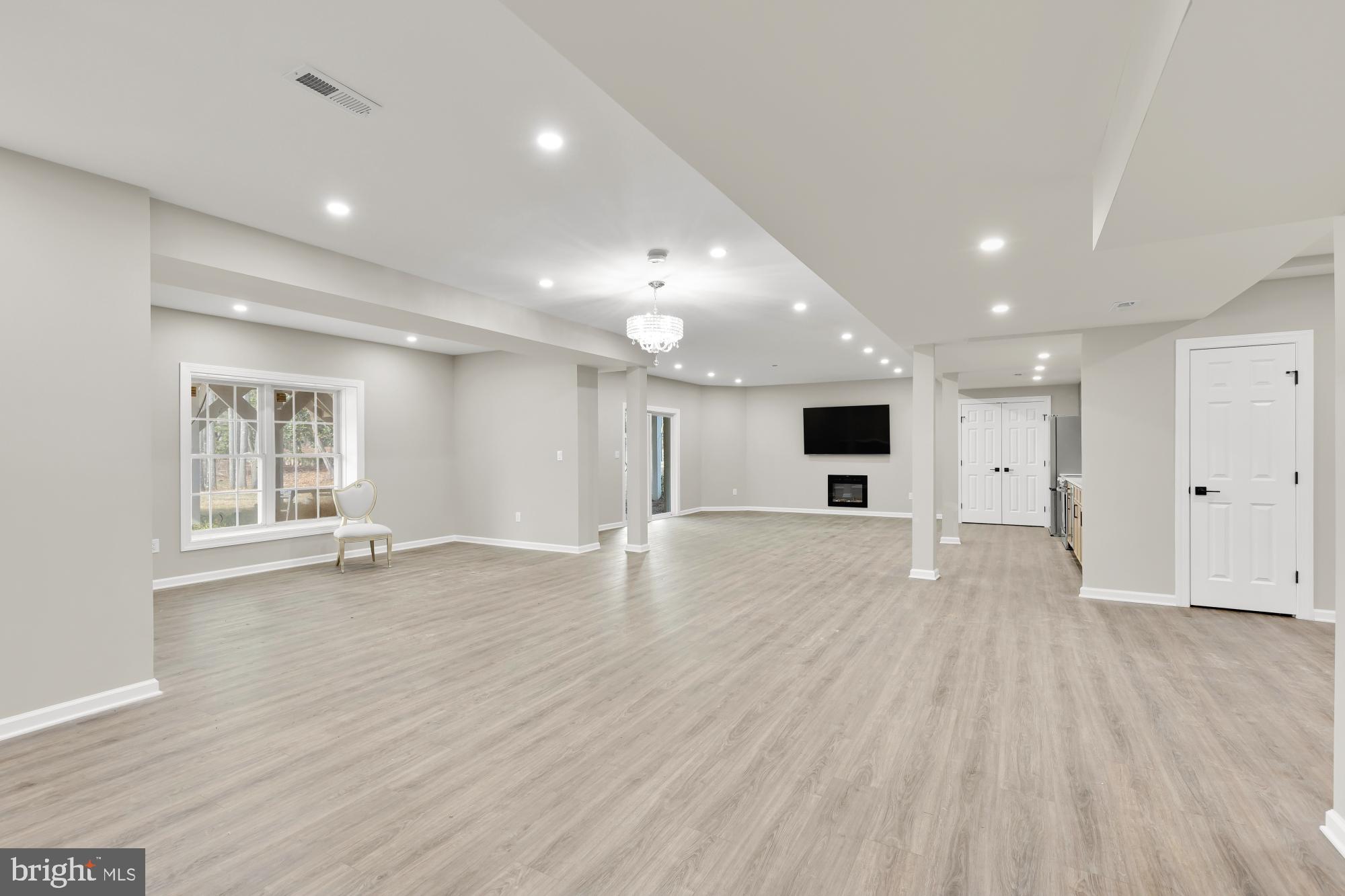 STONEY CREEK ESTATES - Residential