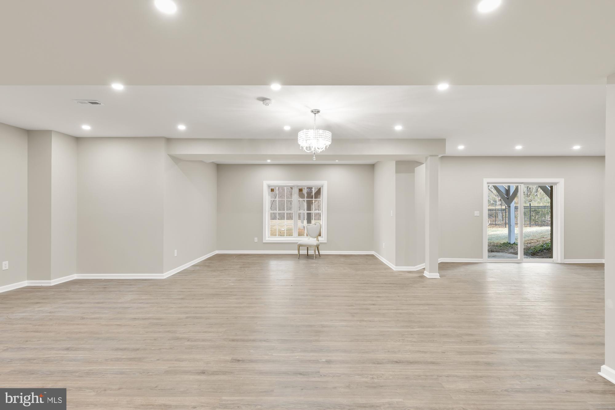 STONEY CREEK ESTATES - Residential