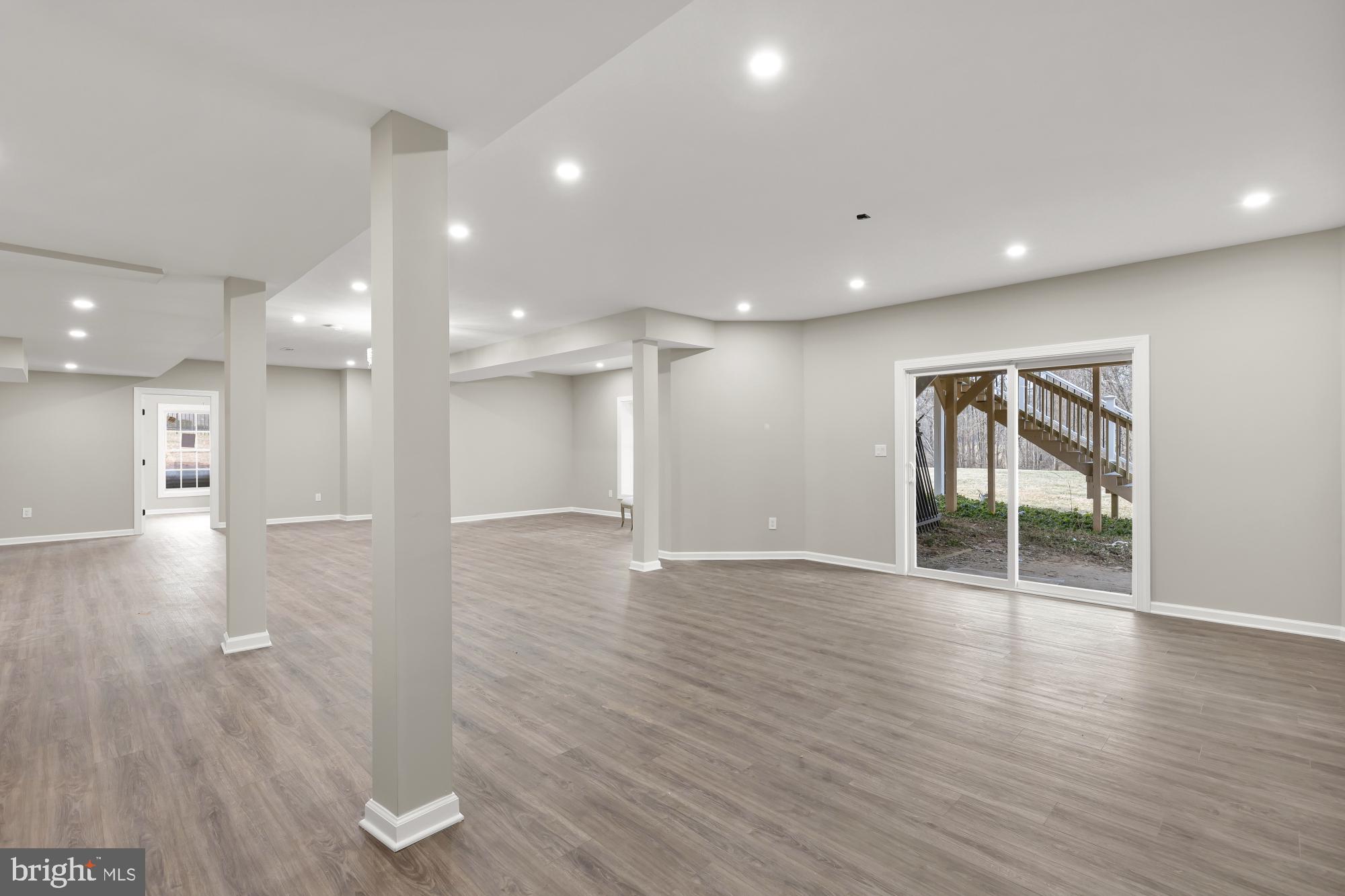 STONEY CREEK ESTATES - Residential
