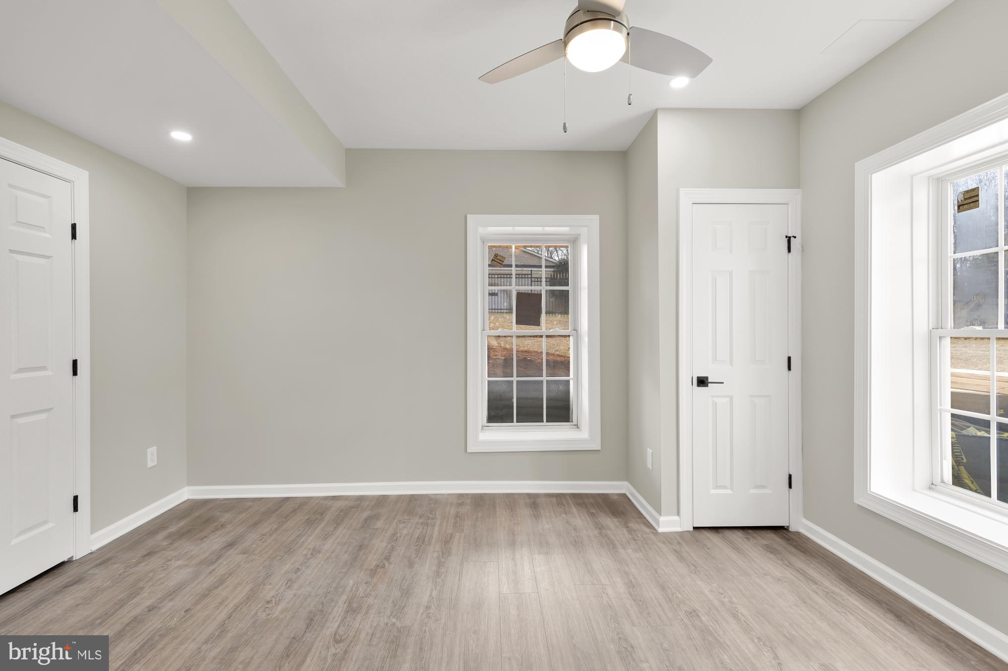 STONEY CREEK ESTATES - Residential