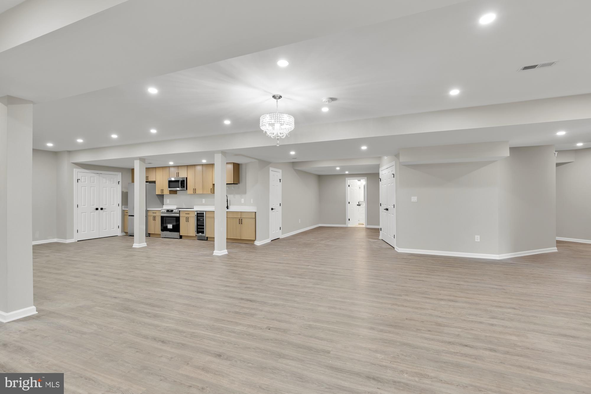 STONEY CREEK ESTATES - Residential