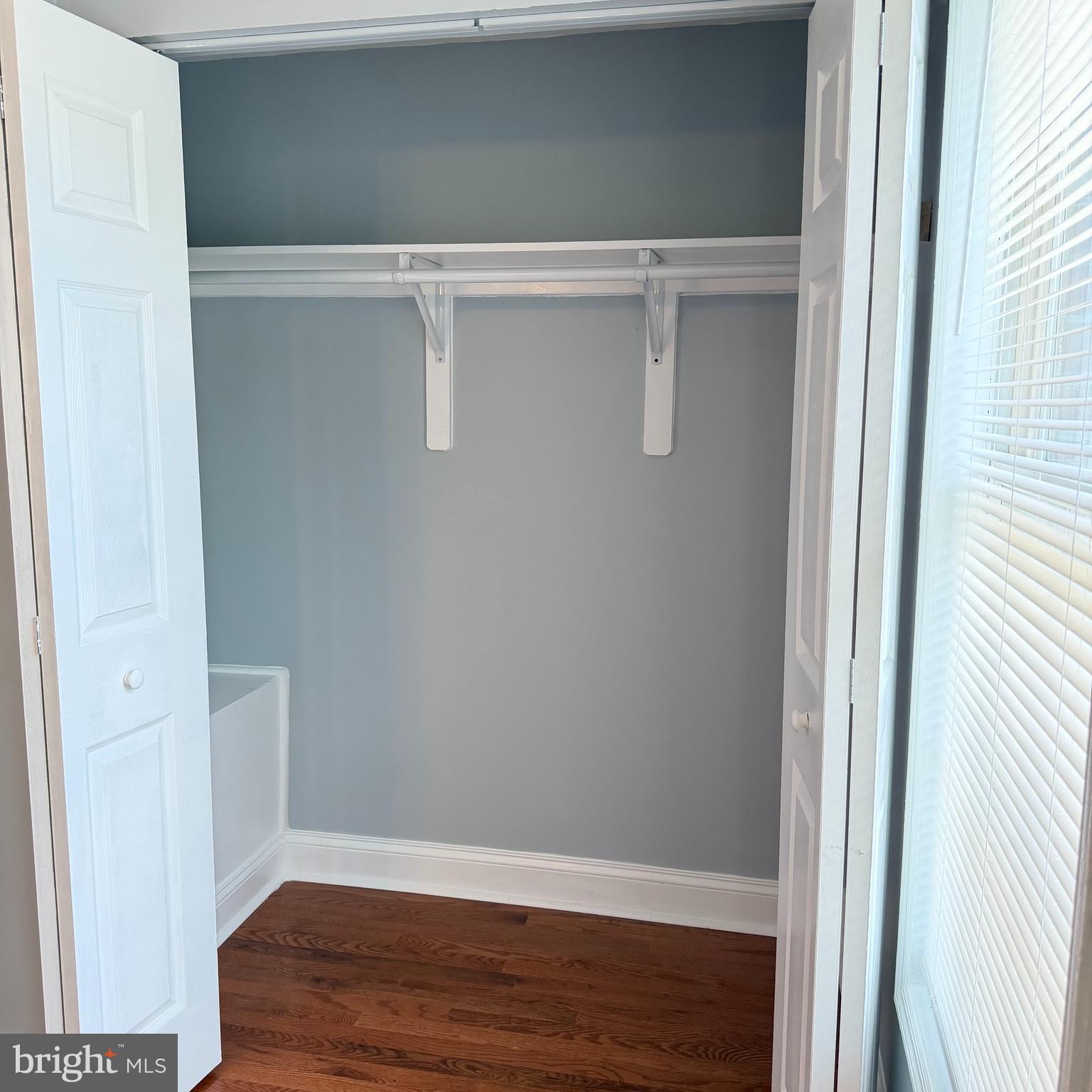 SANDTOWN-WINCHESTER - Residential