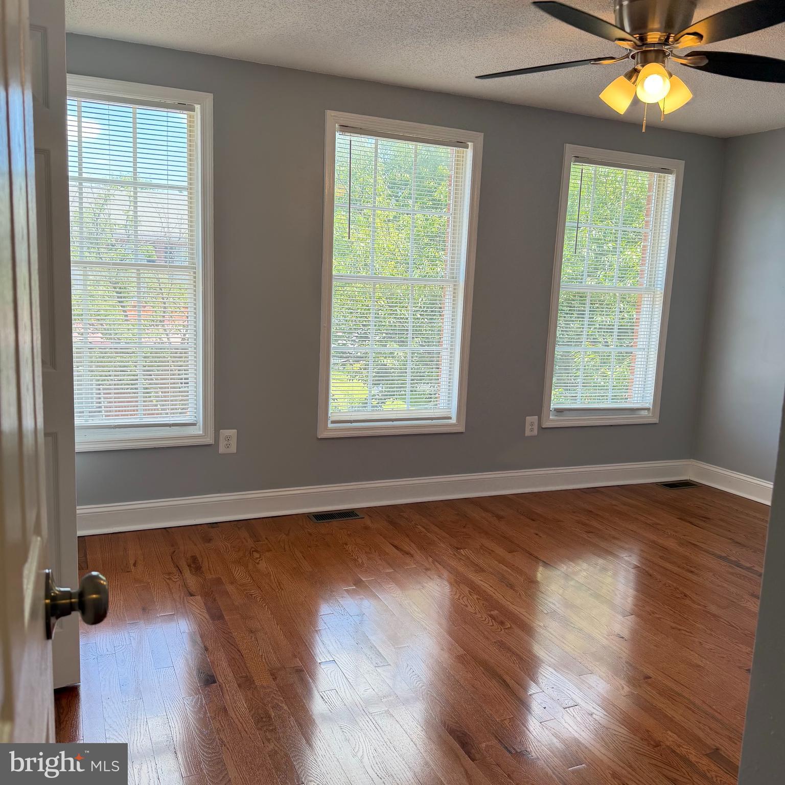 SANDTOWN-WINCHESTER - Residential