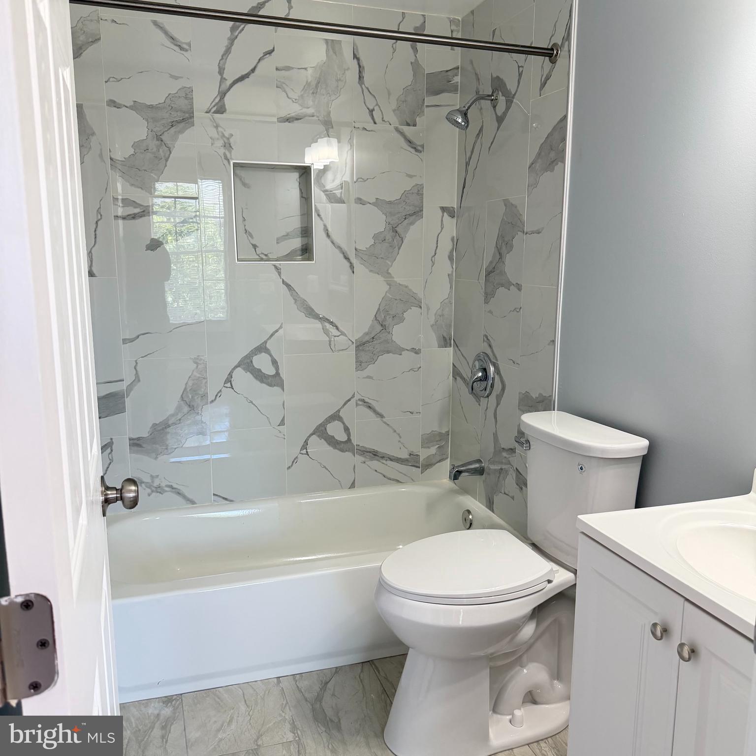 SANDTOWN-WINCHESTER - Residential