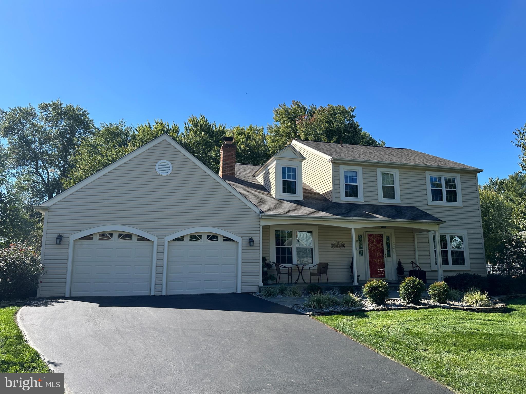 Welcome home!  Don't miss your opportunity to own this stunning 5 bedroom 3.5 bath colonial on premium fenced lot in Seneca Ridge.  This home is loaded with recent updates and upgrades including fresh paint, refinished hardwood flooring, new kitchen, refreshed bathrooms, new roof (2018), newer furnace, appliances and more!  Once inside you'll find a vaulted family room w/ fireplace, a stunning updated dine-in kitchen w/ Quartz counters, custom cabinets and SS appliances, and a formal living/dining room.  The upper level features a beautiful primary suite complete with built-ins, hardwood flooring, a walk in closet, and spa like bath w/ new double sink vanity and fixtures.  There are 3 additional bedrooms w/ laminate flooring and an updated full bath.  The walk out lower level features a 5th bedroom, full bath, and a wide open recreation room complete with built ins and tile flooring, perfect for game night or movie nights!  There's also a large storage room w/ extra refrigerator and freezer.  Outside, enjoy a pristine fenced yard with large deck that overlooks stunning green space with lots of mature trees, along with a rear patio and covered front porch!  This home is just mins to major commuter routes like Rt 7, Rt 28 and The Dulles Toll Road/Greenway and close to shopping, dining and more!  Walking distance to Elementary/Middle/High Schools and a community college!
