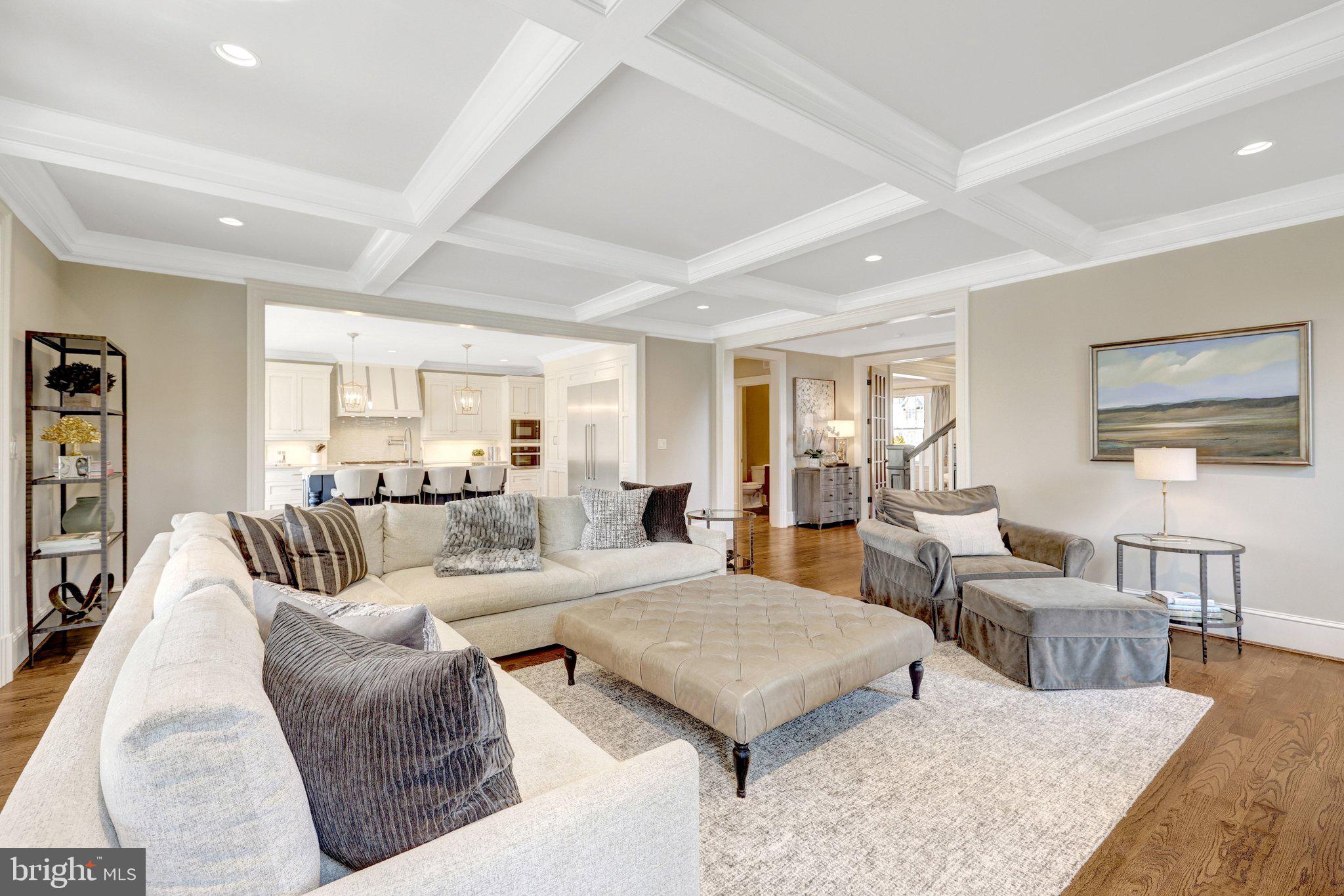 RIVER OAKS - Residential
