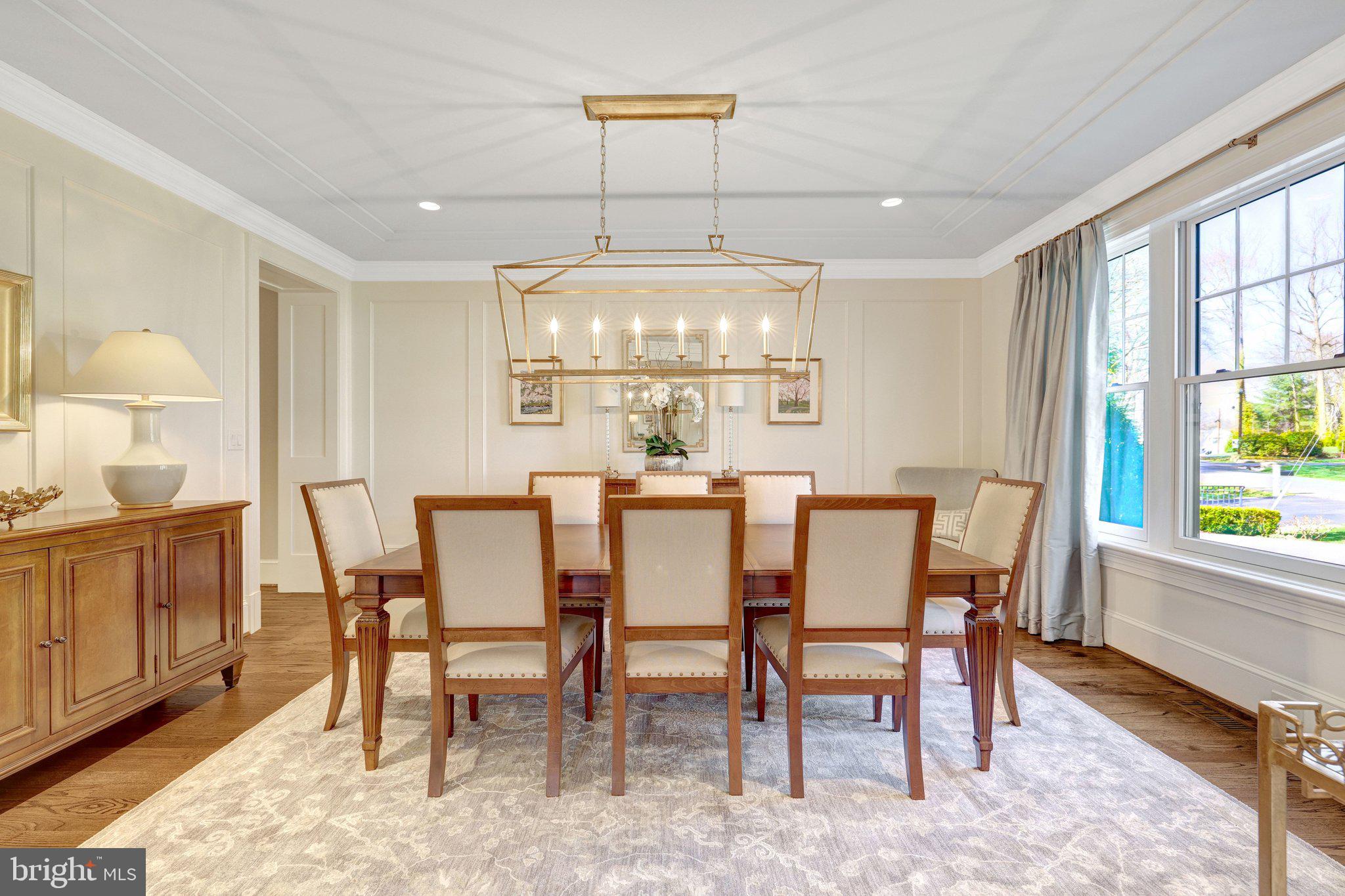 RIVER OAKS - Residential
