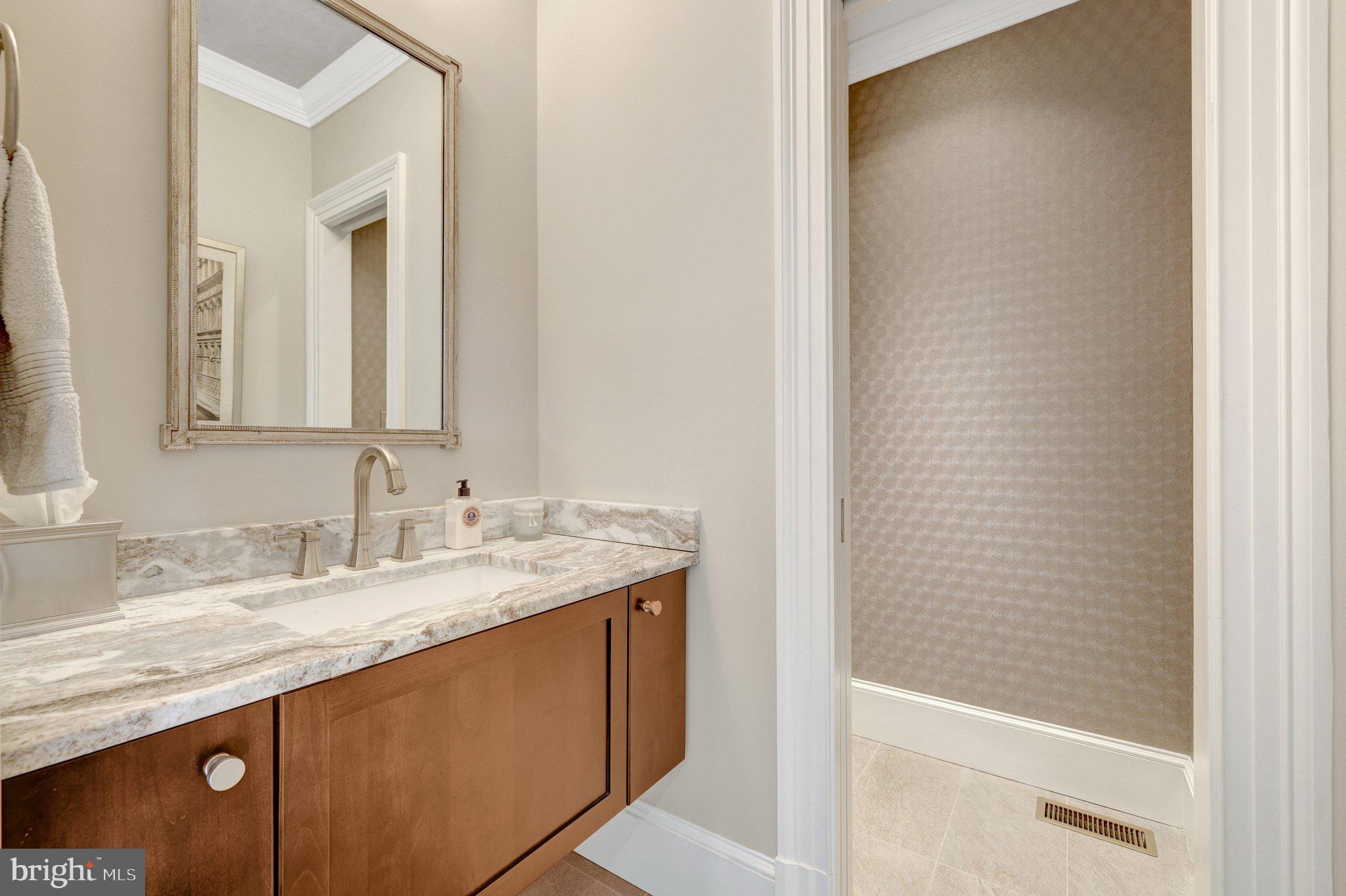 RIVER OAKS - Residential