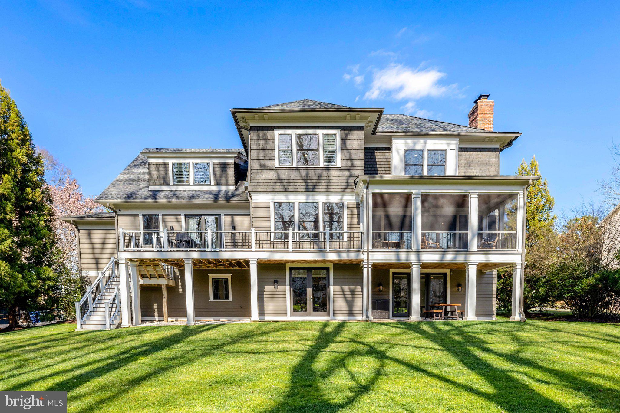 RIVER OAKS - Residential