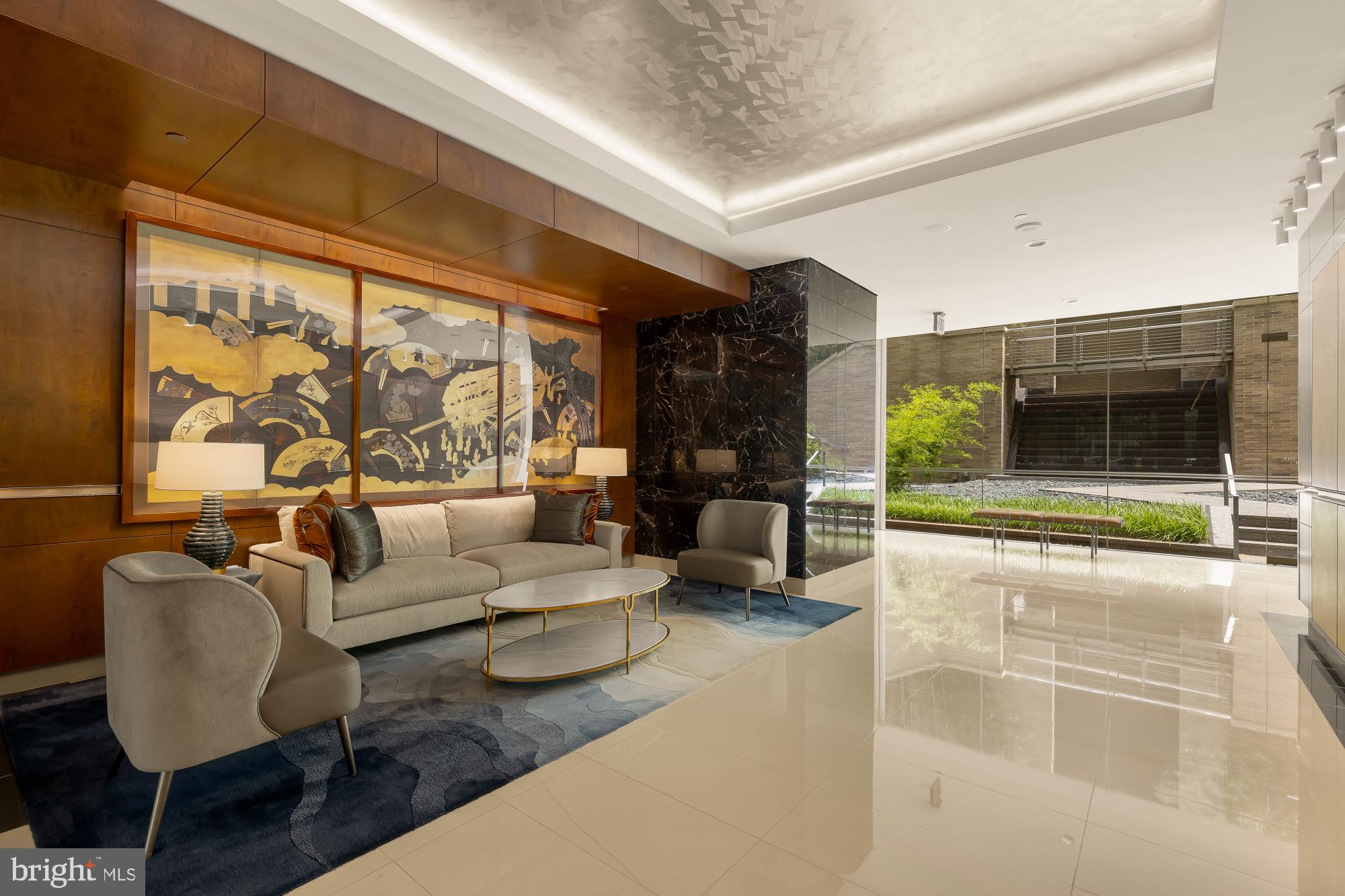 WEST END - Residential