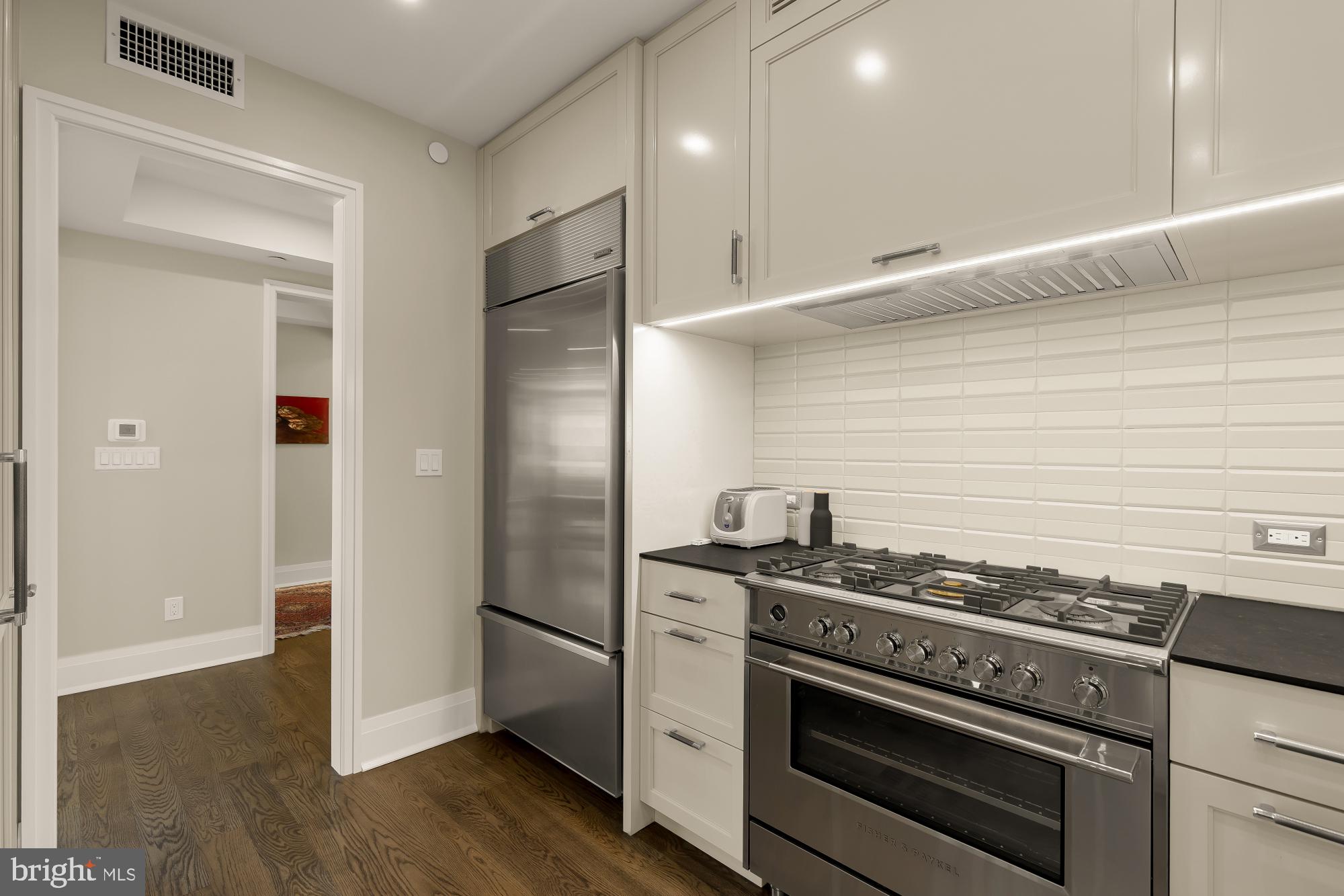 WEST END - Residential
