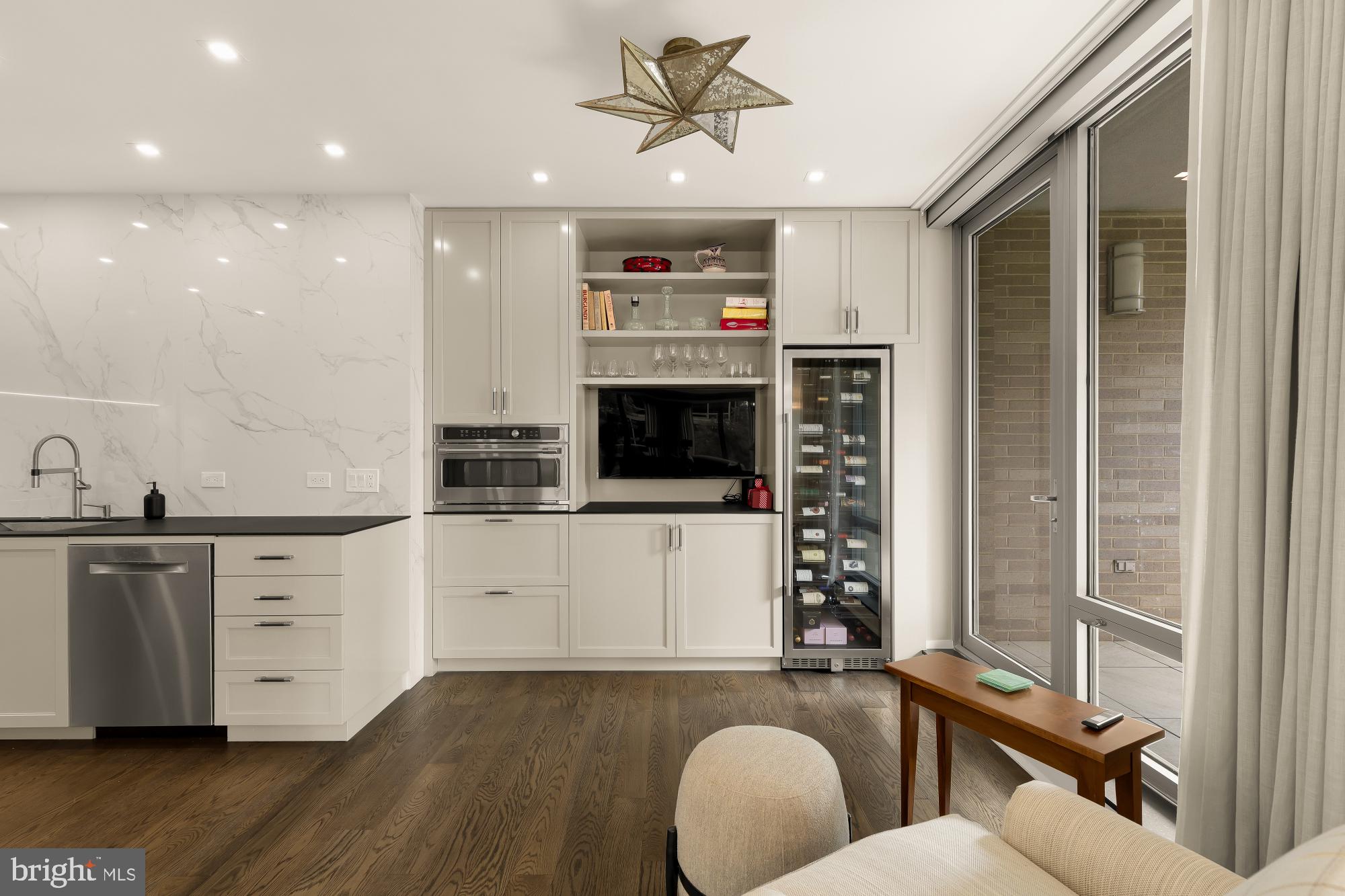 WEST END - Residential