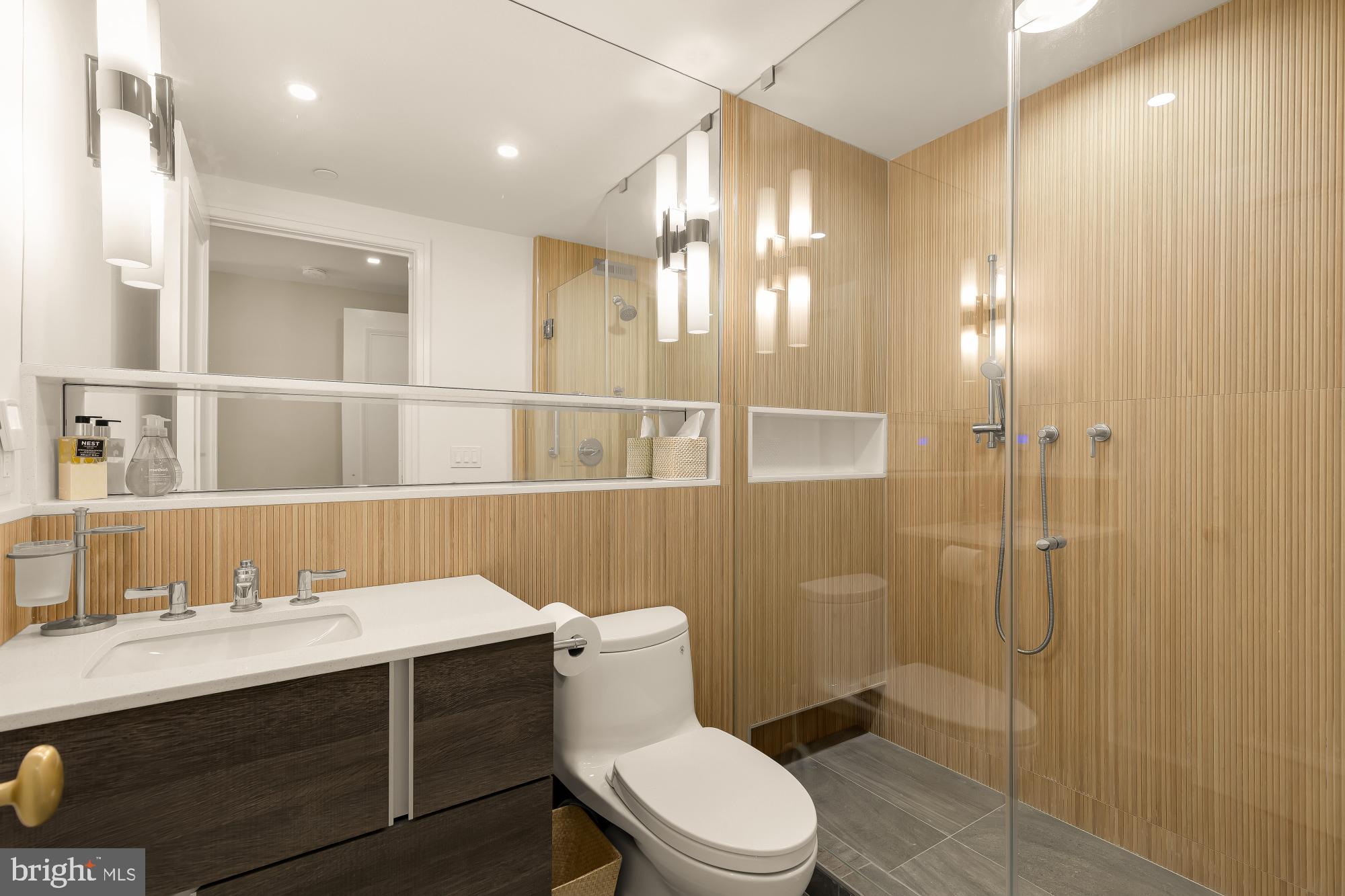 WEST END - Residential
