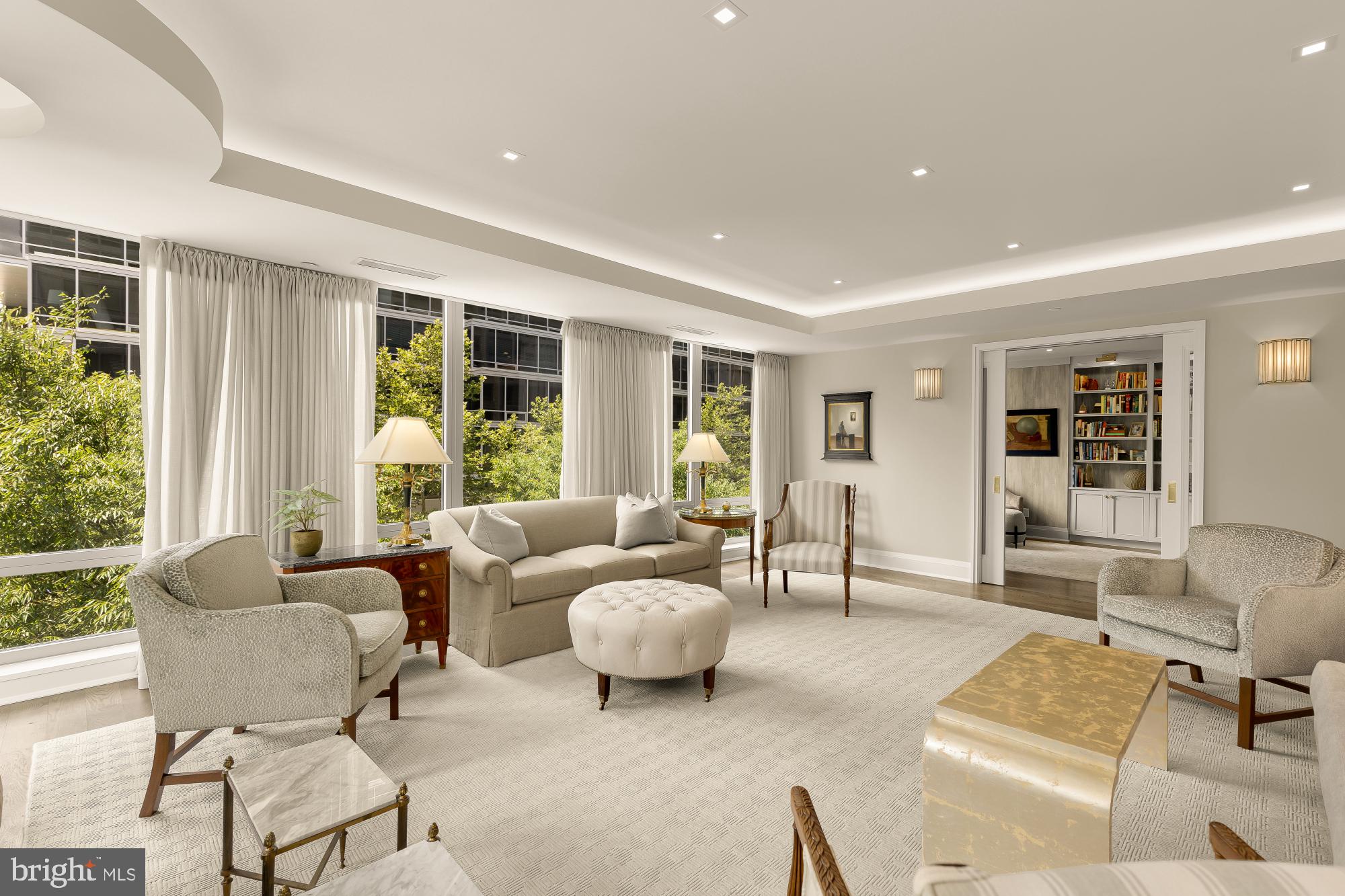 WEST END - Residential