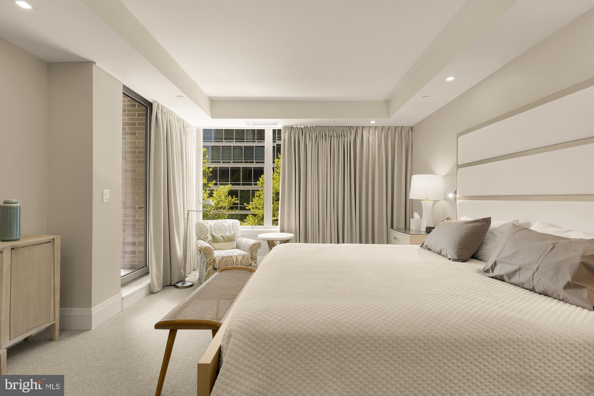 WEST END - Residential