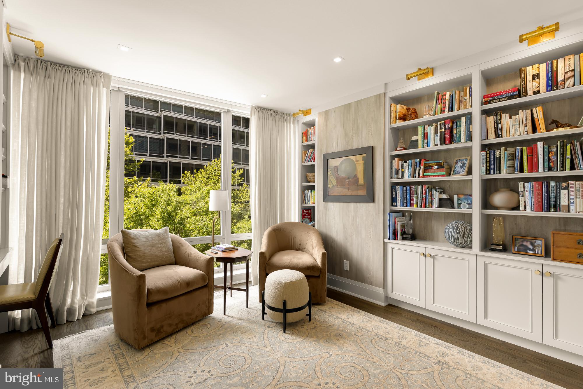 WEST END - Residential