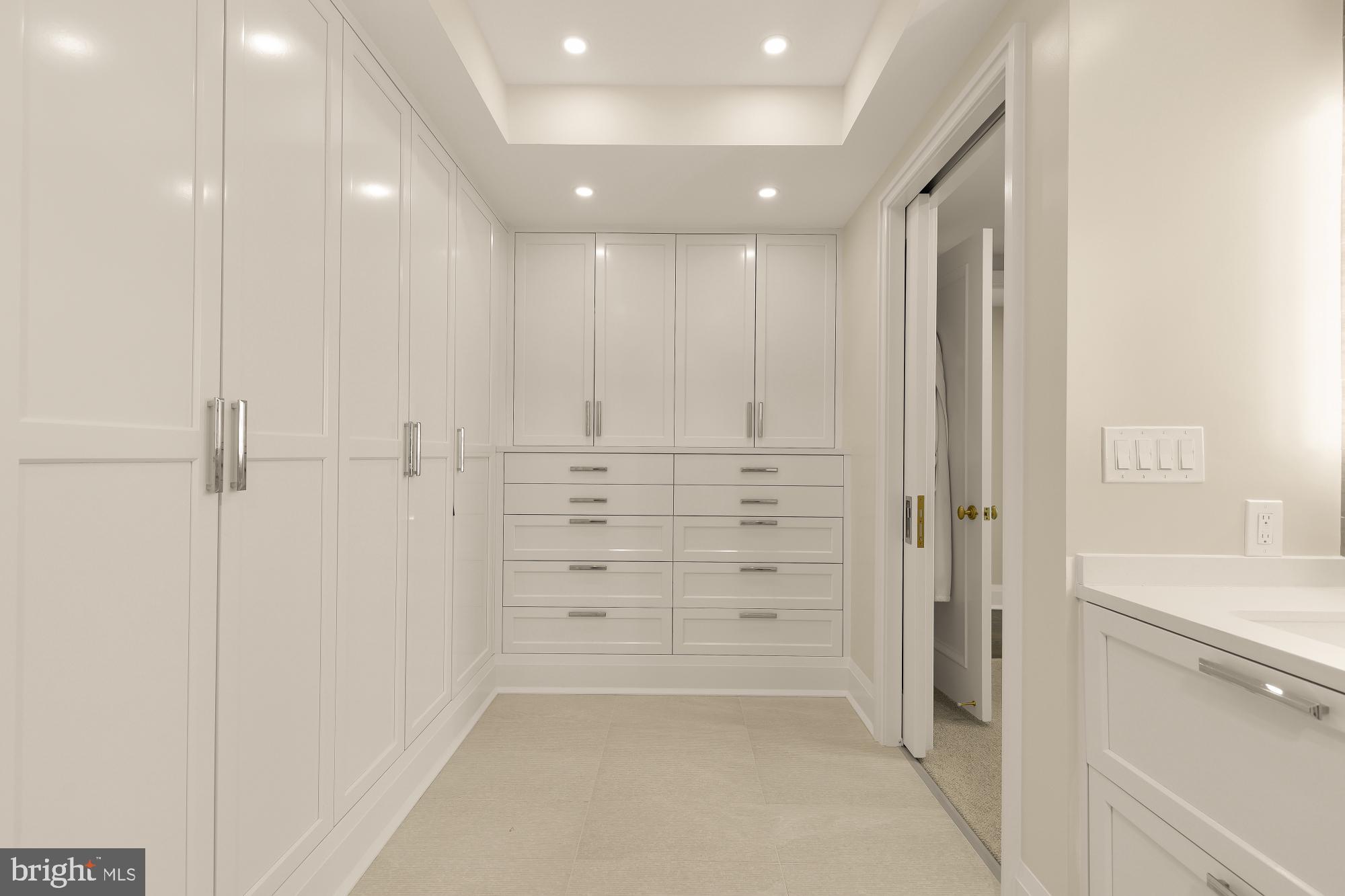 WEST END - Residential