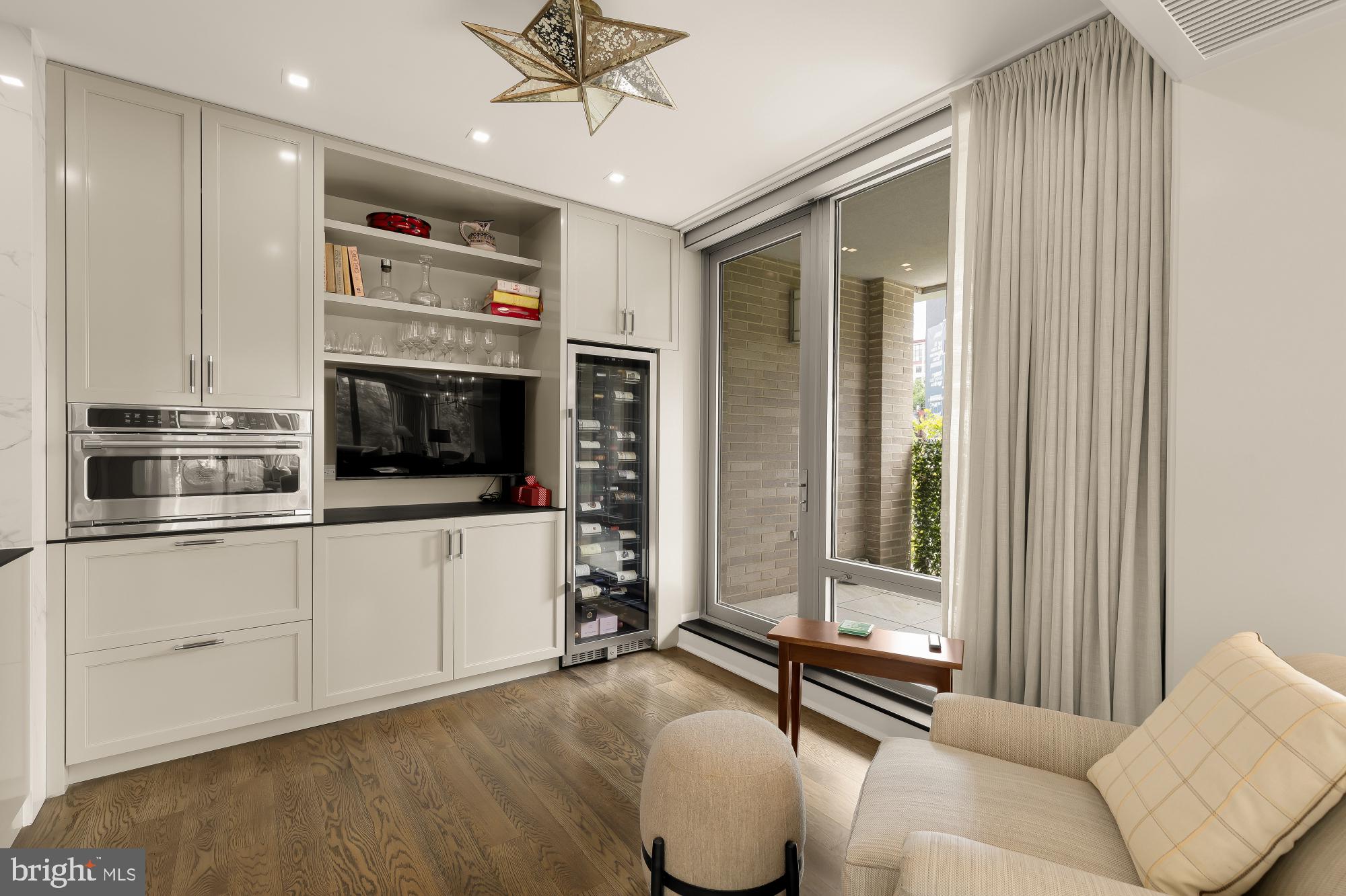 WEST END - Residential