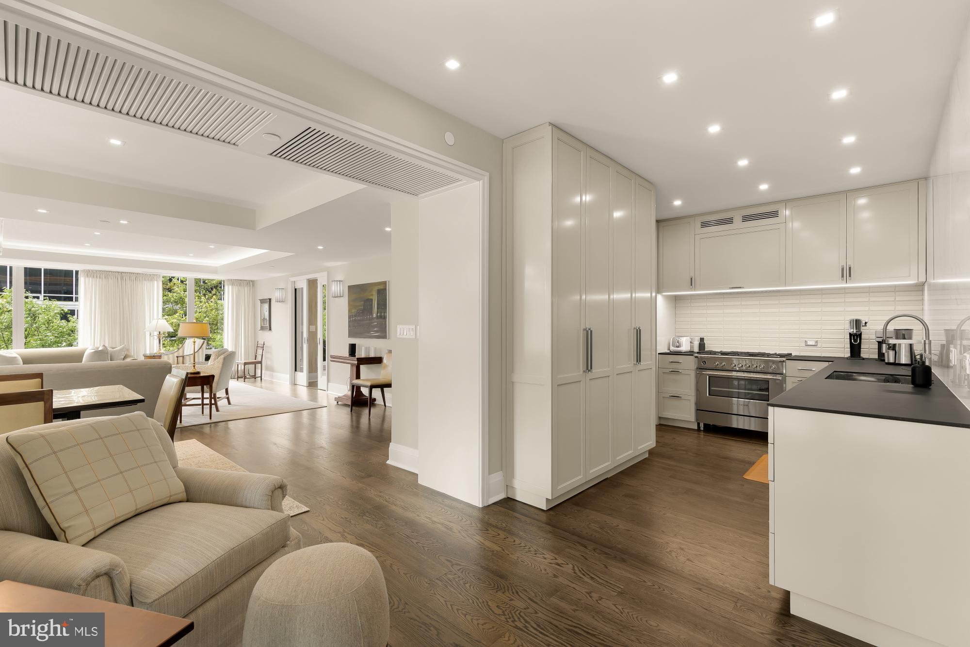 WEST END - Residential