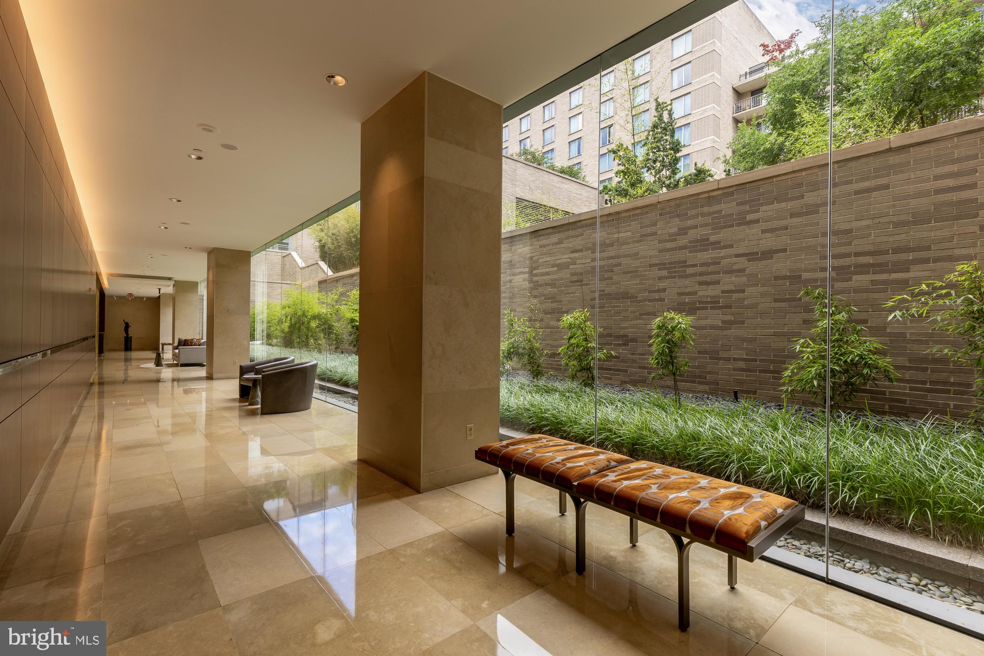 WEST END - Residential