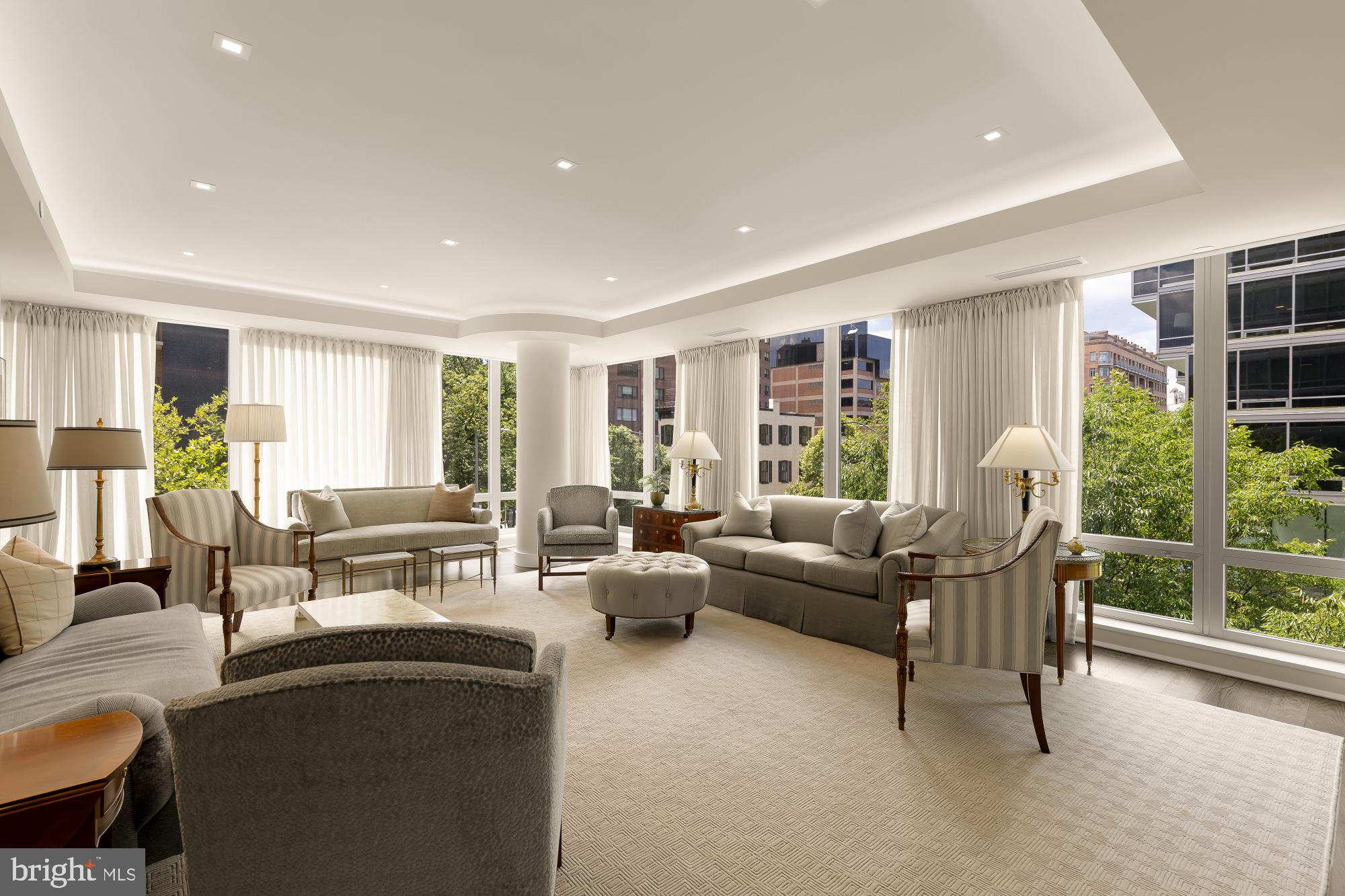 WEST END - Residential