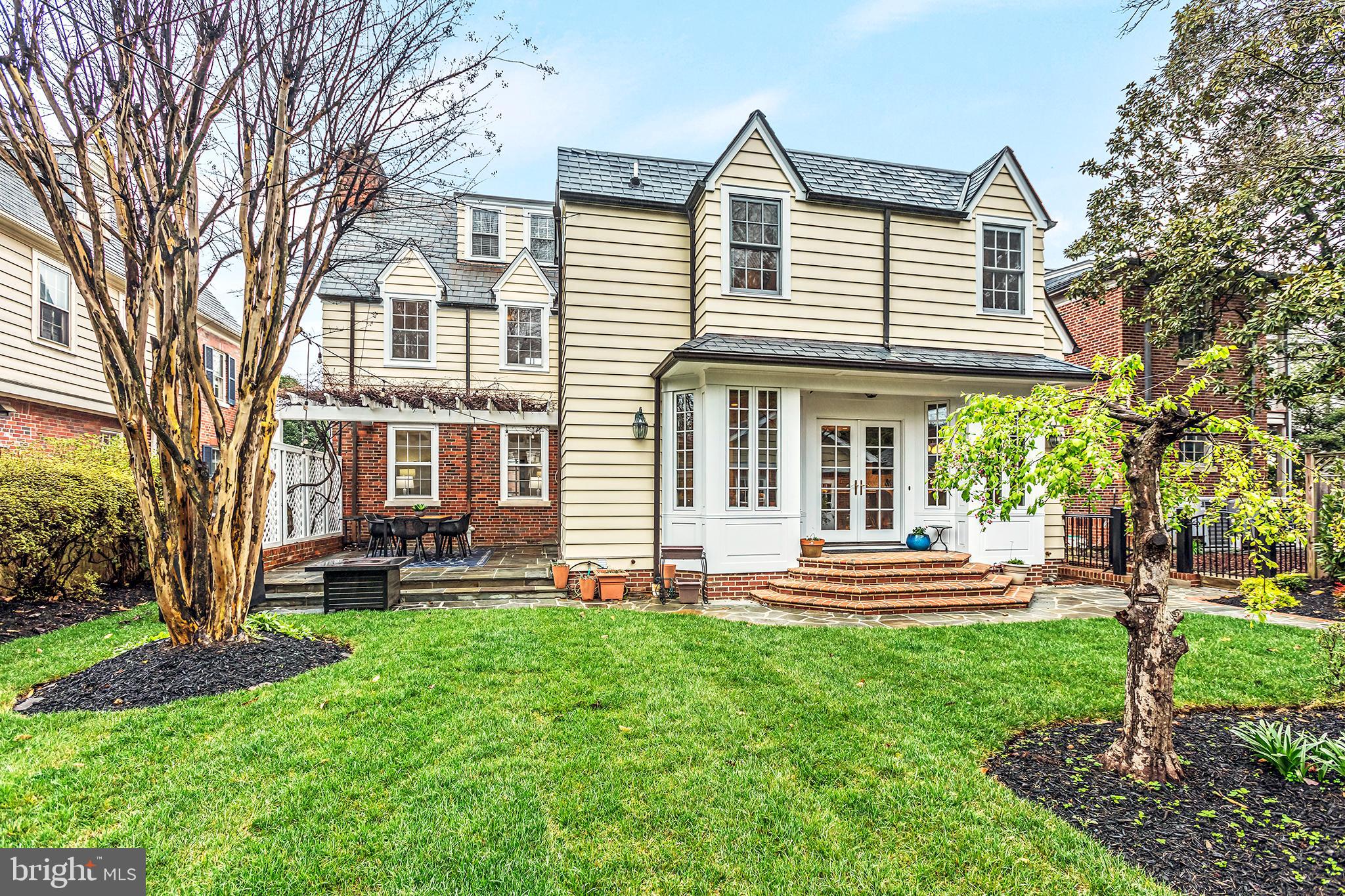 CHEVY CHASE VILLAGE - Residential