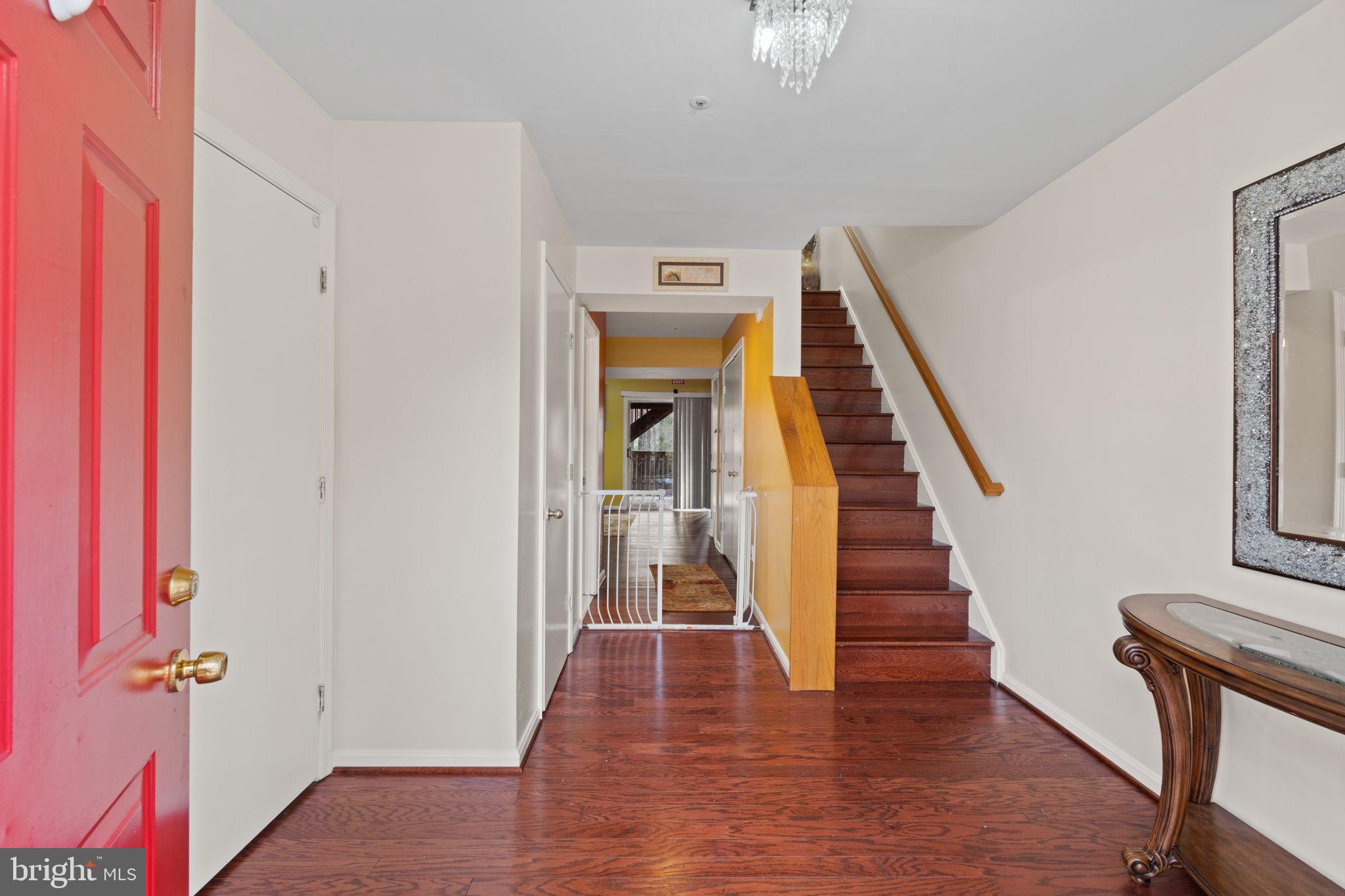 VILLAGE OF HICKORY RIDGE - Residential