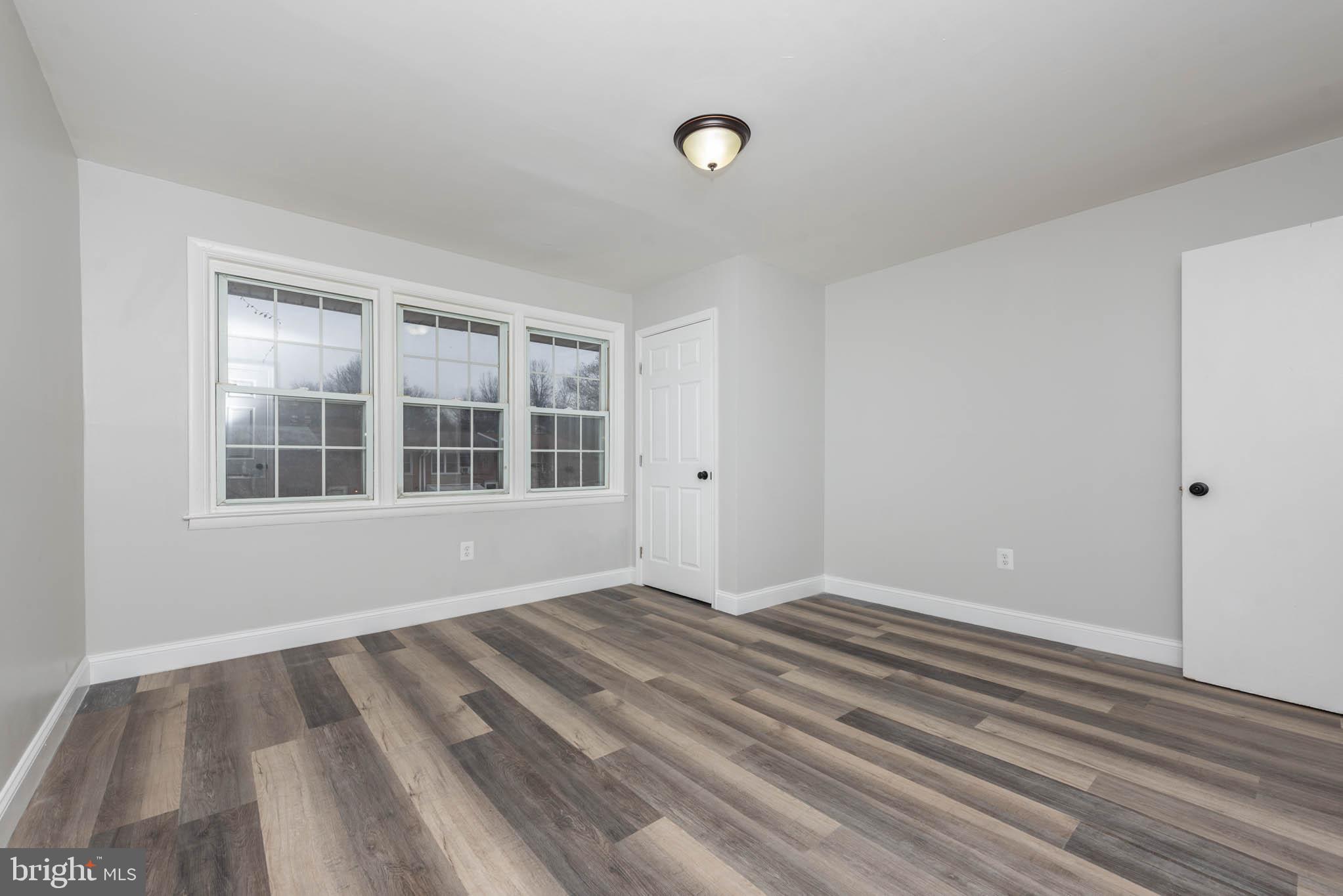 FRANKFORD - Residential Lease