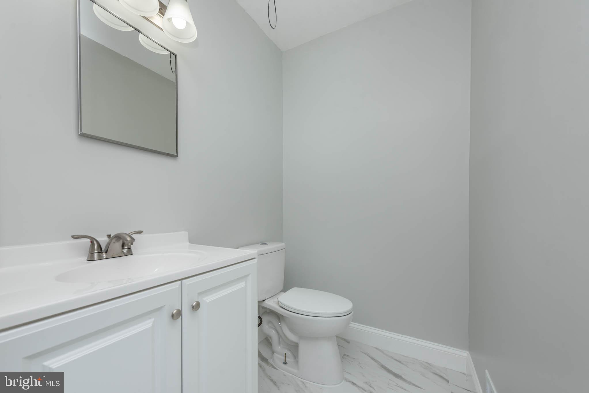 FRANKFORD - Residential Lease