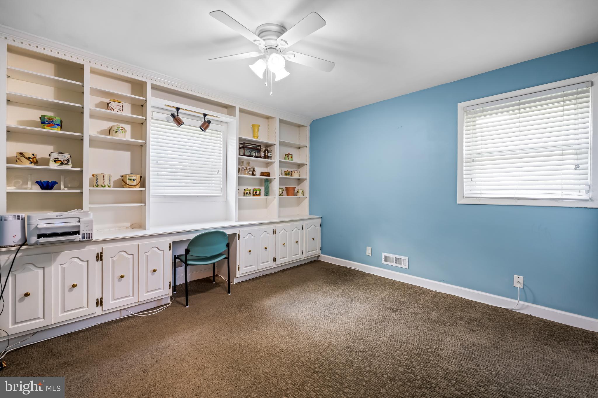 DUMBARTON HEIGHTS - Residential
