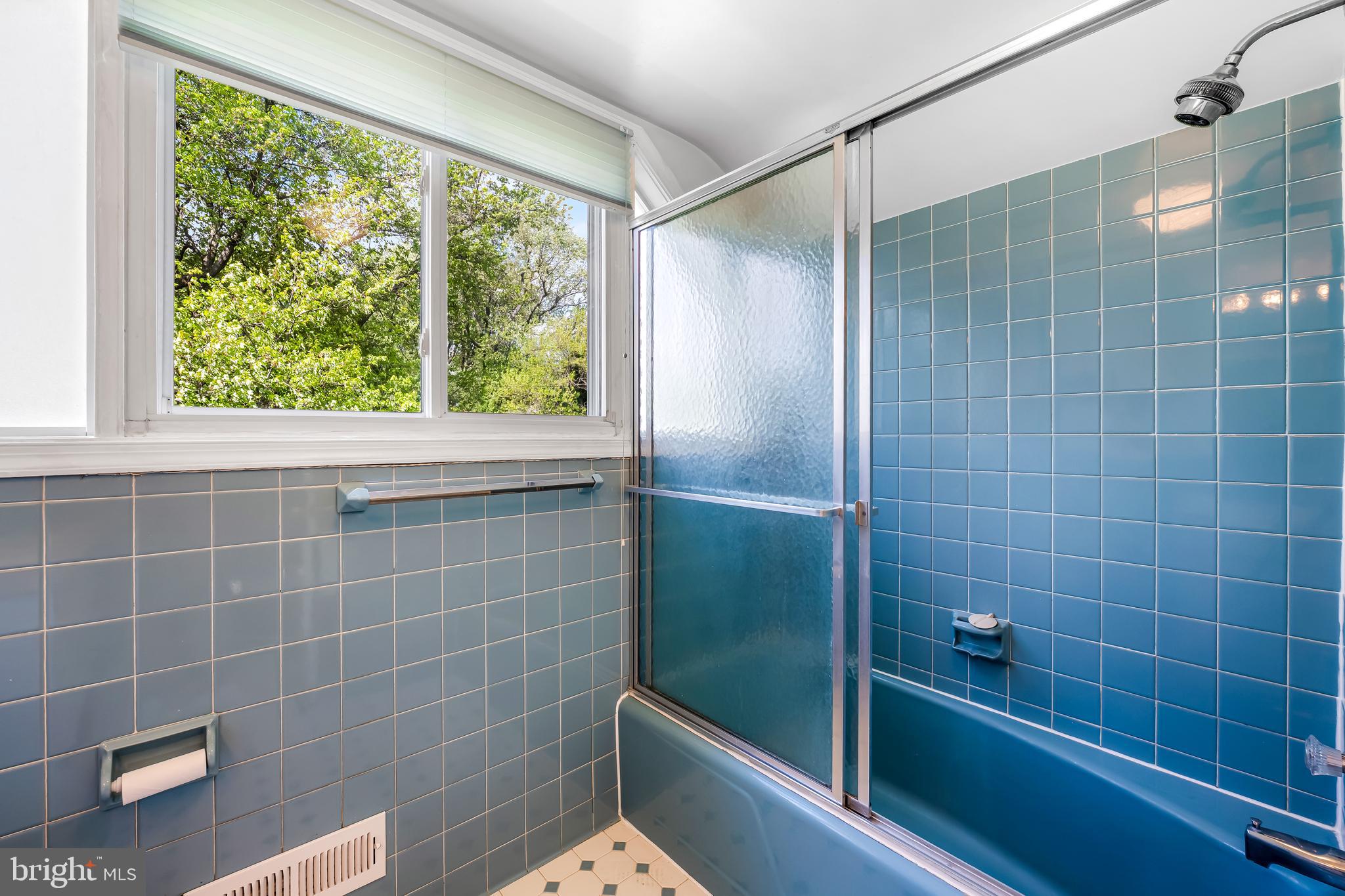 DUMBARTON HEIGHTS - Residential