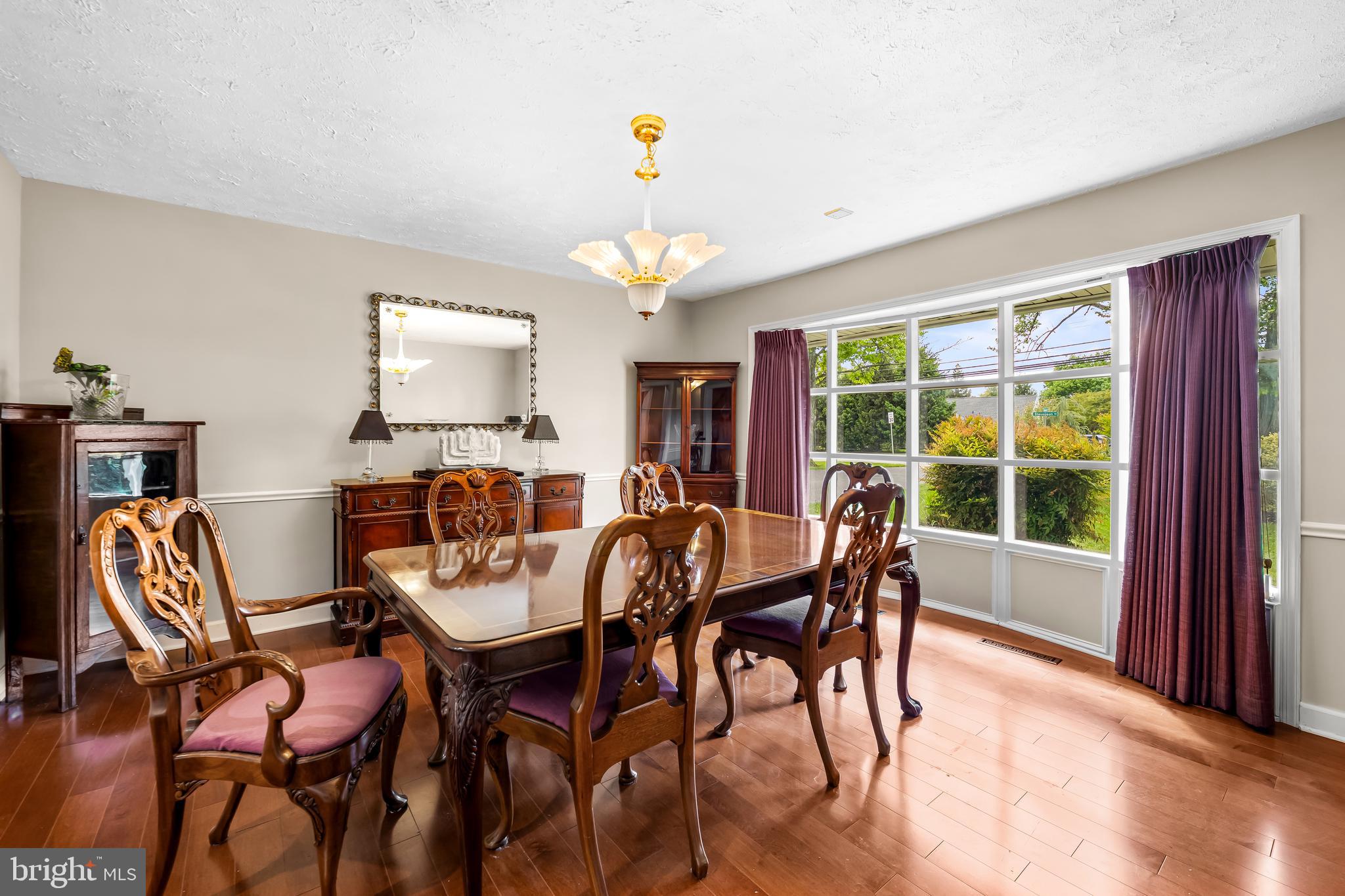 DUMBARTON HEIGHTS - Residential